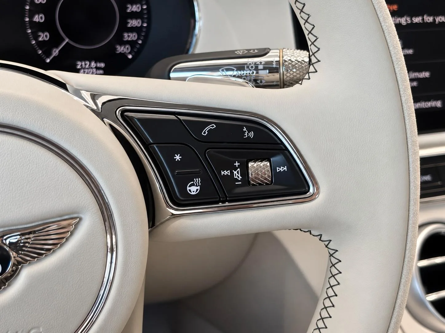 2025 Bentley Continental GT Azure, 18/30
