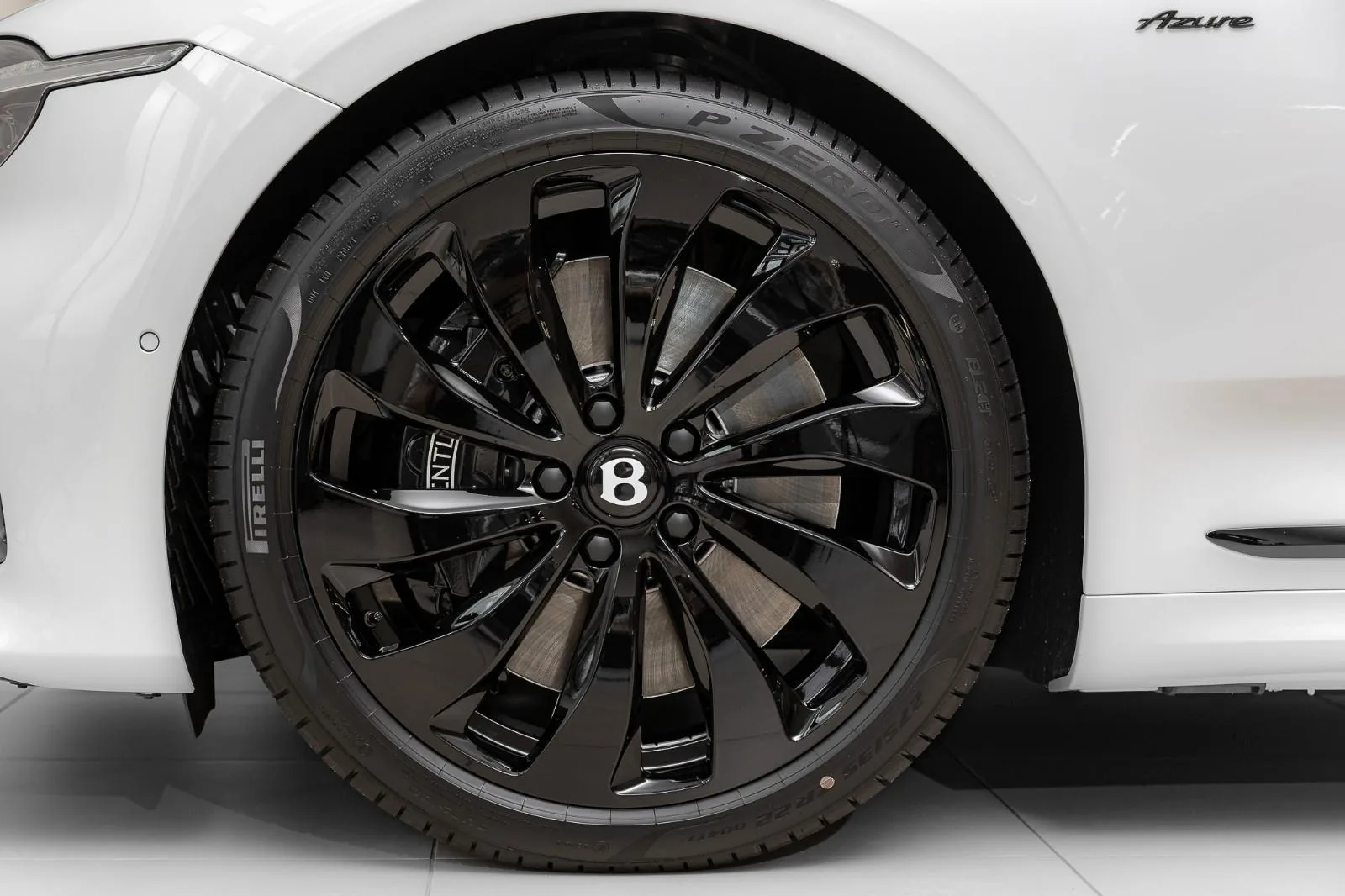 2025 Bentley Continental GT Azure, 29/29
