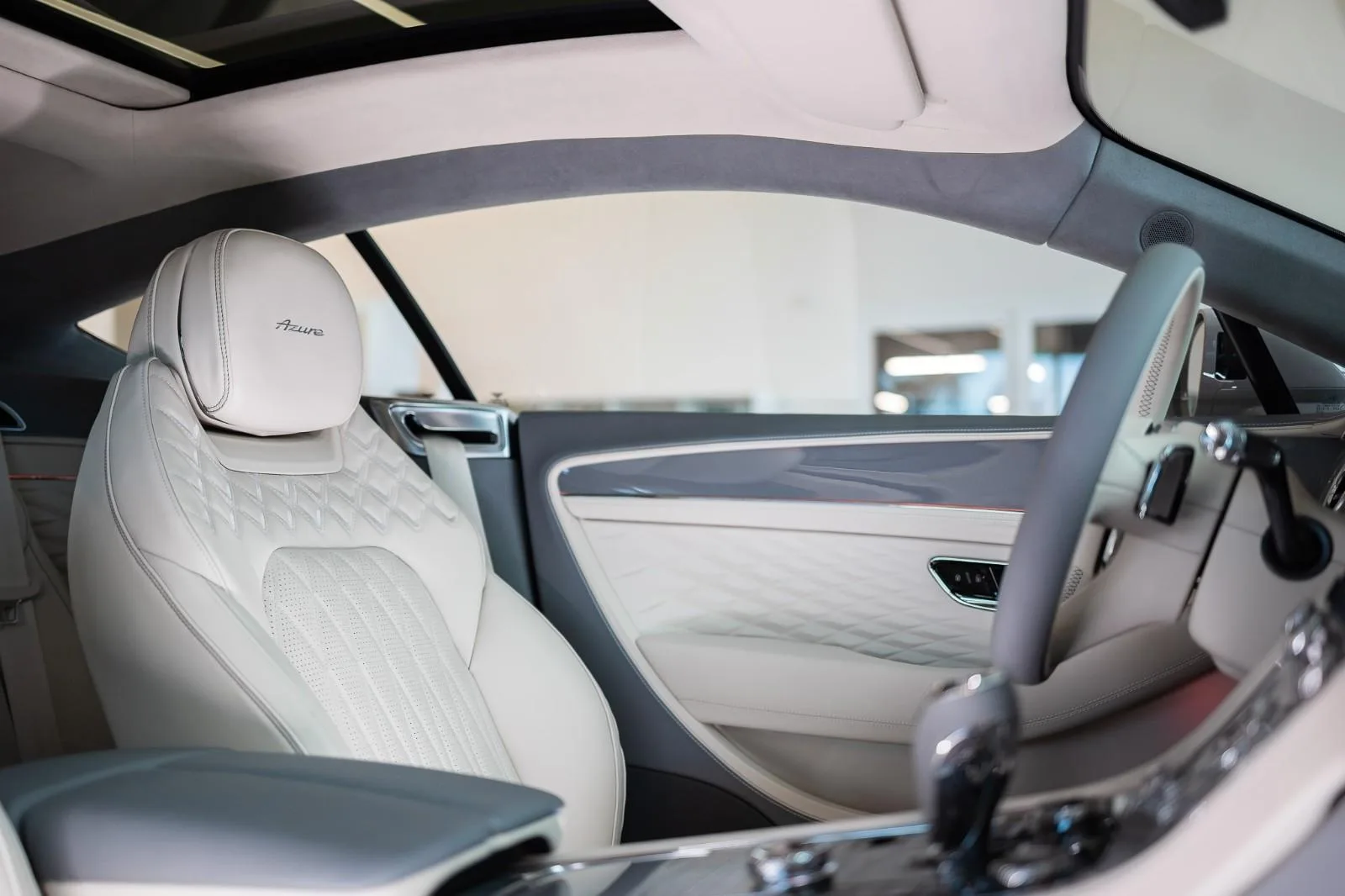2025 Bentley Continental GT Azure, 28/30