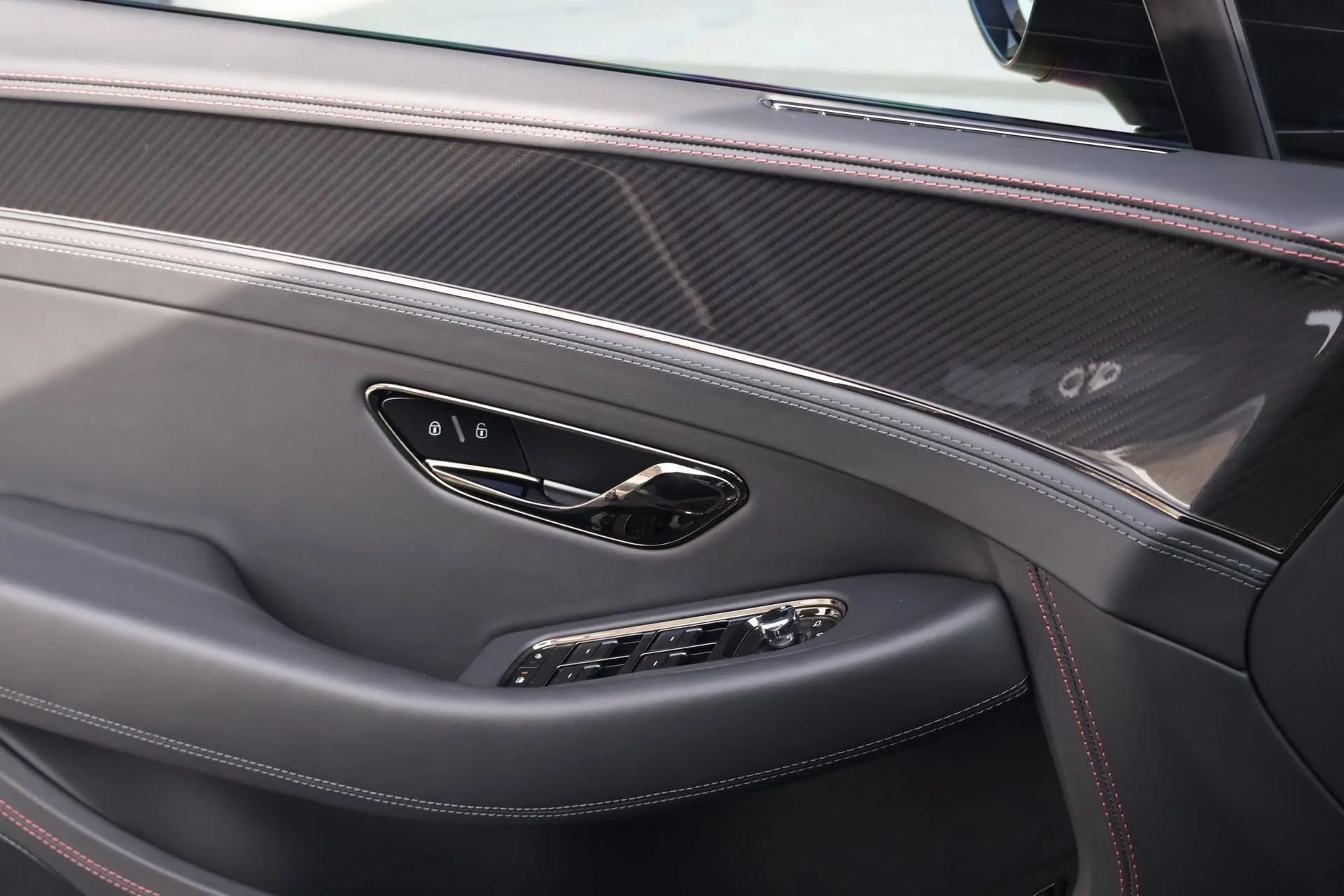 2025 Bentley Continental GT, 16/19