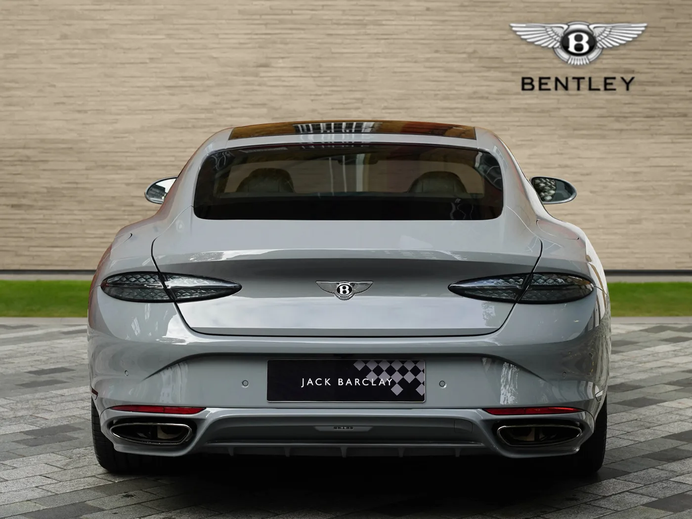 2025 Bentley Continental GT proposée par un groupe de concessions agréées à London, Royaume-Uni, photo 9 sur 25