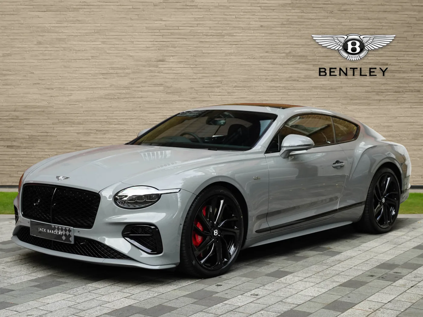 2025 Bentley Continental GT proposée par un groupe de concessions agréées à London, Royaume-Uni, photo 13 sur 25