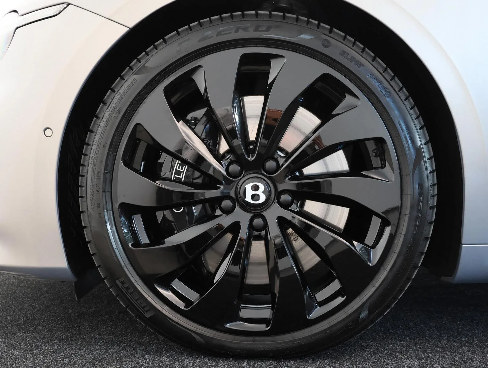2025 Bentley Continental GT, 13/18