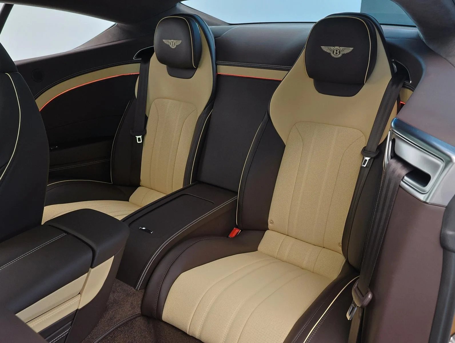 2025 Bentley Continental GT, 8/19