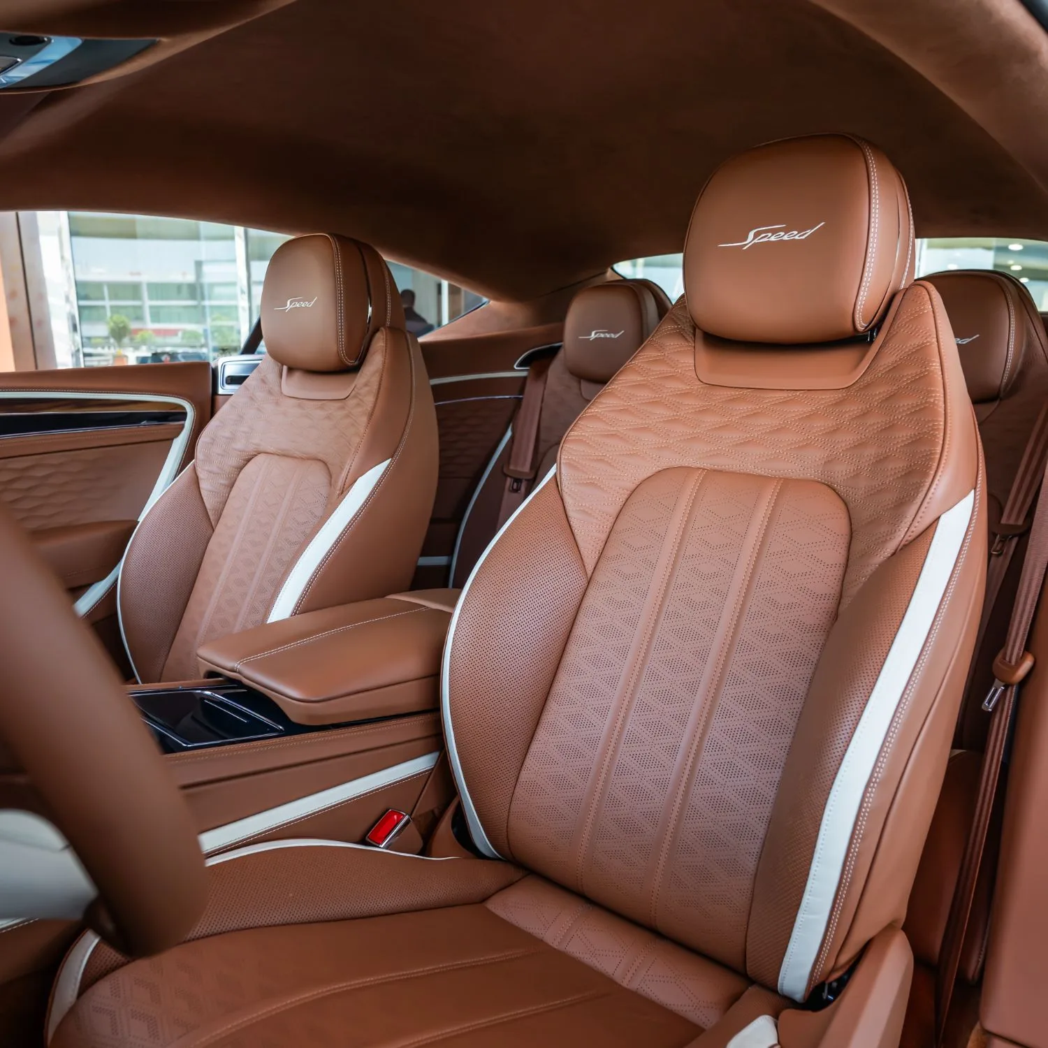 2025 Bentley Continental GT Speed offered by a specialist dealer in Dubai, United Arab Emirates, photo 13 of 18