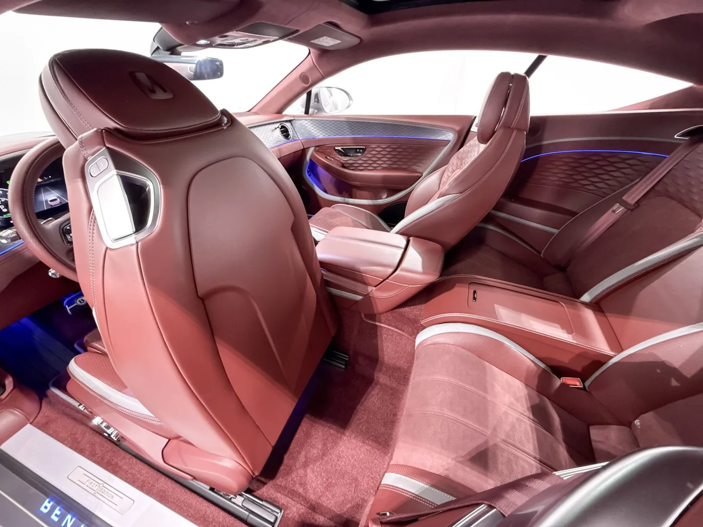 2025 Bentley Continental GT Speed angeboten von einem Supersportwagenhändler in Zibido San Giacomo, Italien, Foto 17 von 25