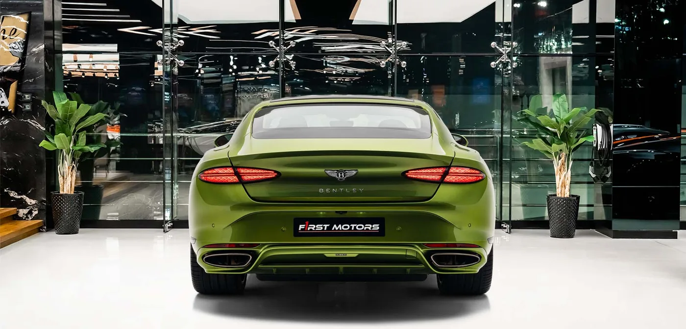 2025 Bentley Continental GT Speed verkauft von einem Fachhändler in Dubai, Vereinigte Arabische Emirate, Außenansicht 4