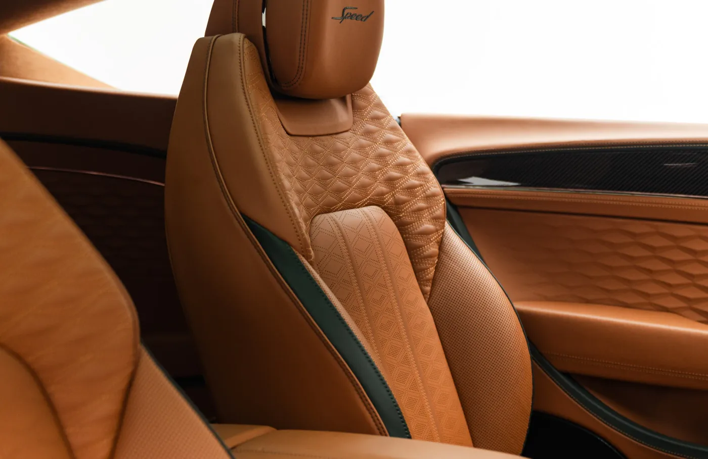 2025 Bentley Continental GT Speed verkauft von einem Fachhändler in Dubai, Vereinigte Arabische Emirate, Foto 8 von 10