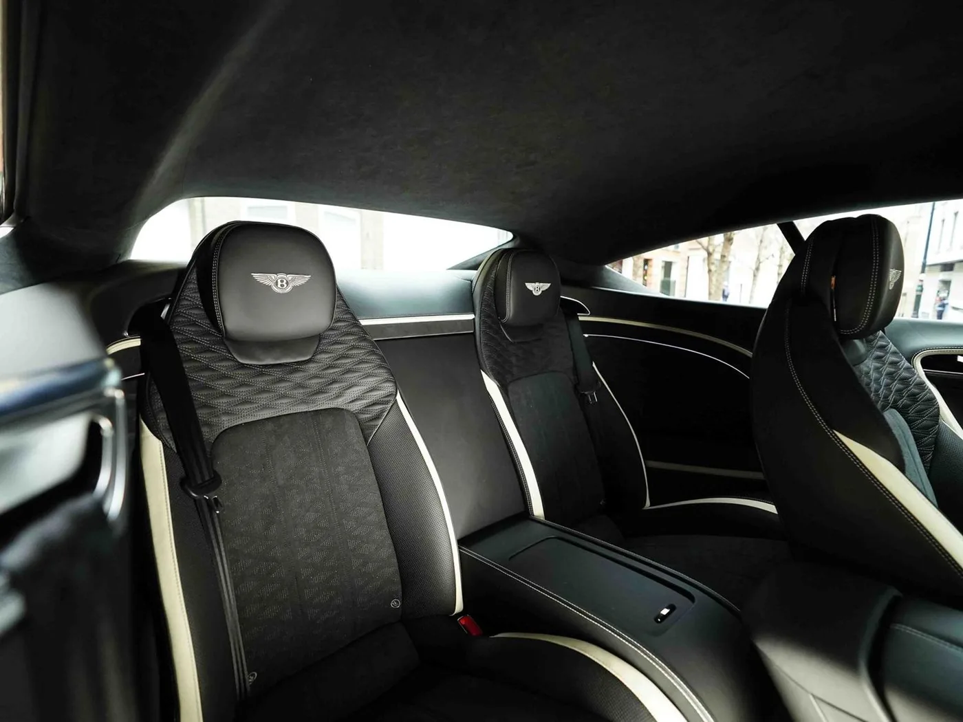 2025 Bentley Continental GT Speed angeboten von einer Vertragshändlergruppe in London, Vereinigtes Königreich, Foto 15 von 25