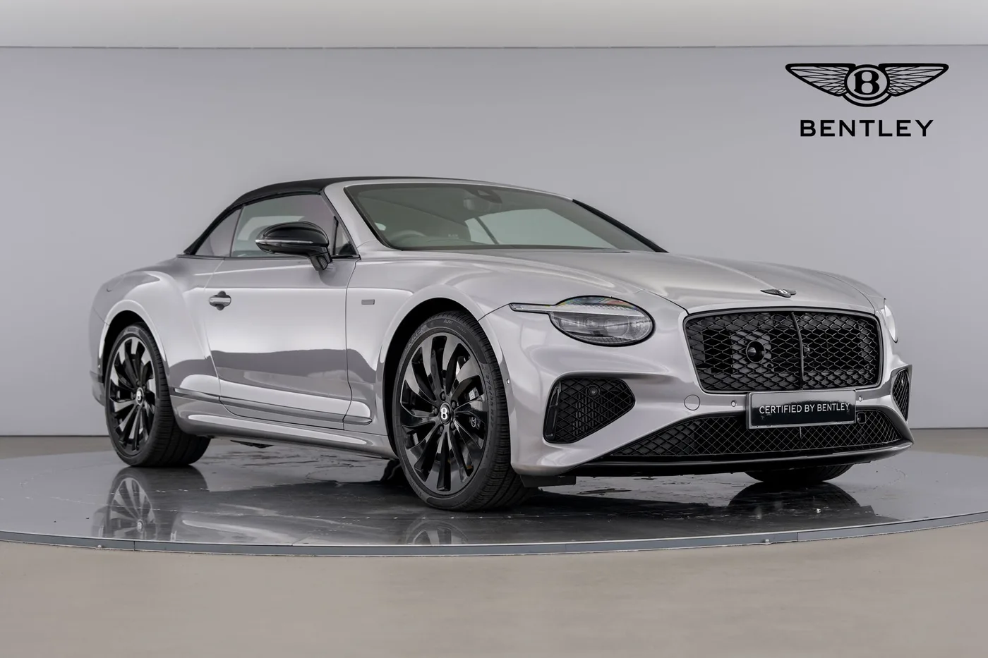 2025 Bentley Continental GTC offered by a franchised dealer group in Hatfield, United Kingdom, photo 14 of 25
