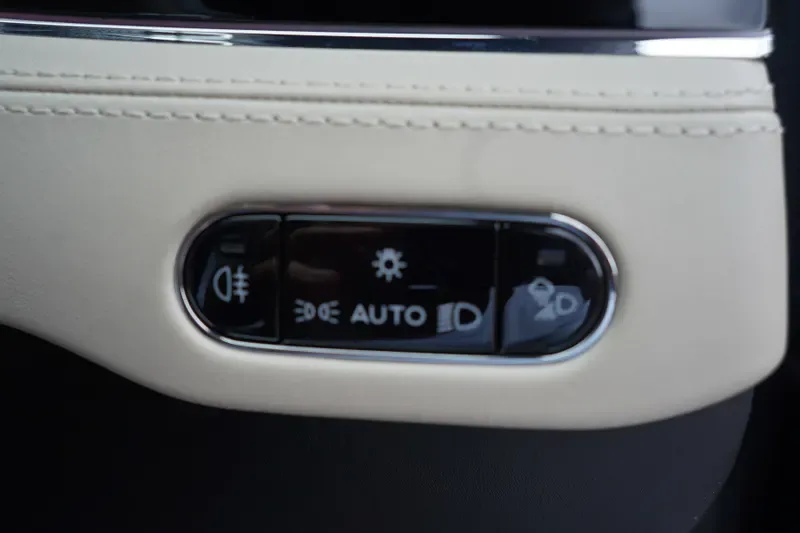 2025 Bentley Continental GTC, 26/30