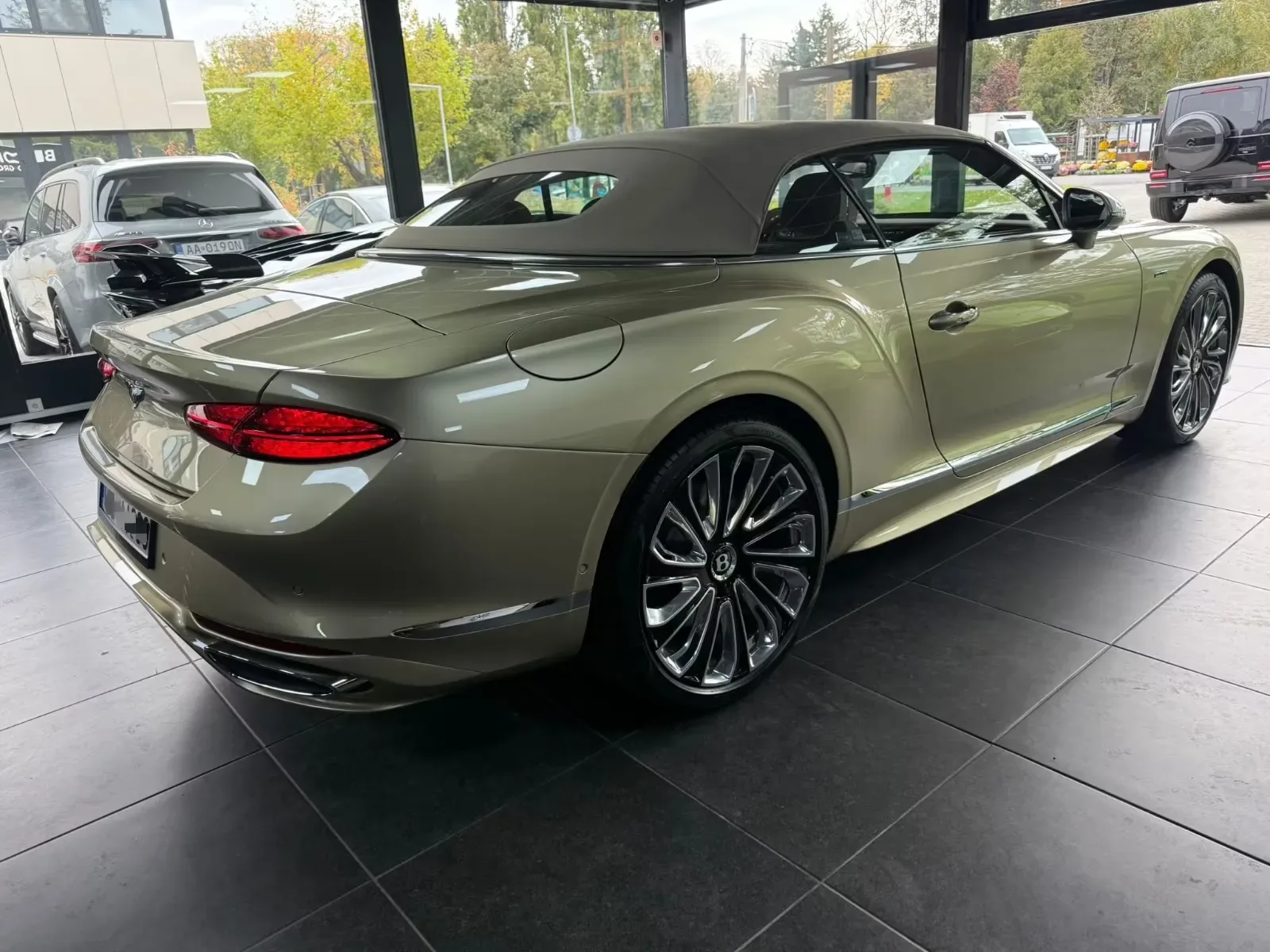 2025 Bentley Continental GTC Mulliner, 6/29