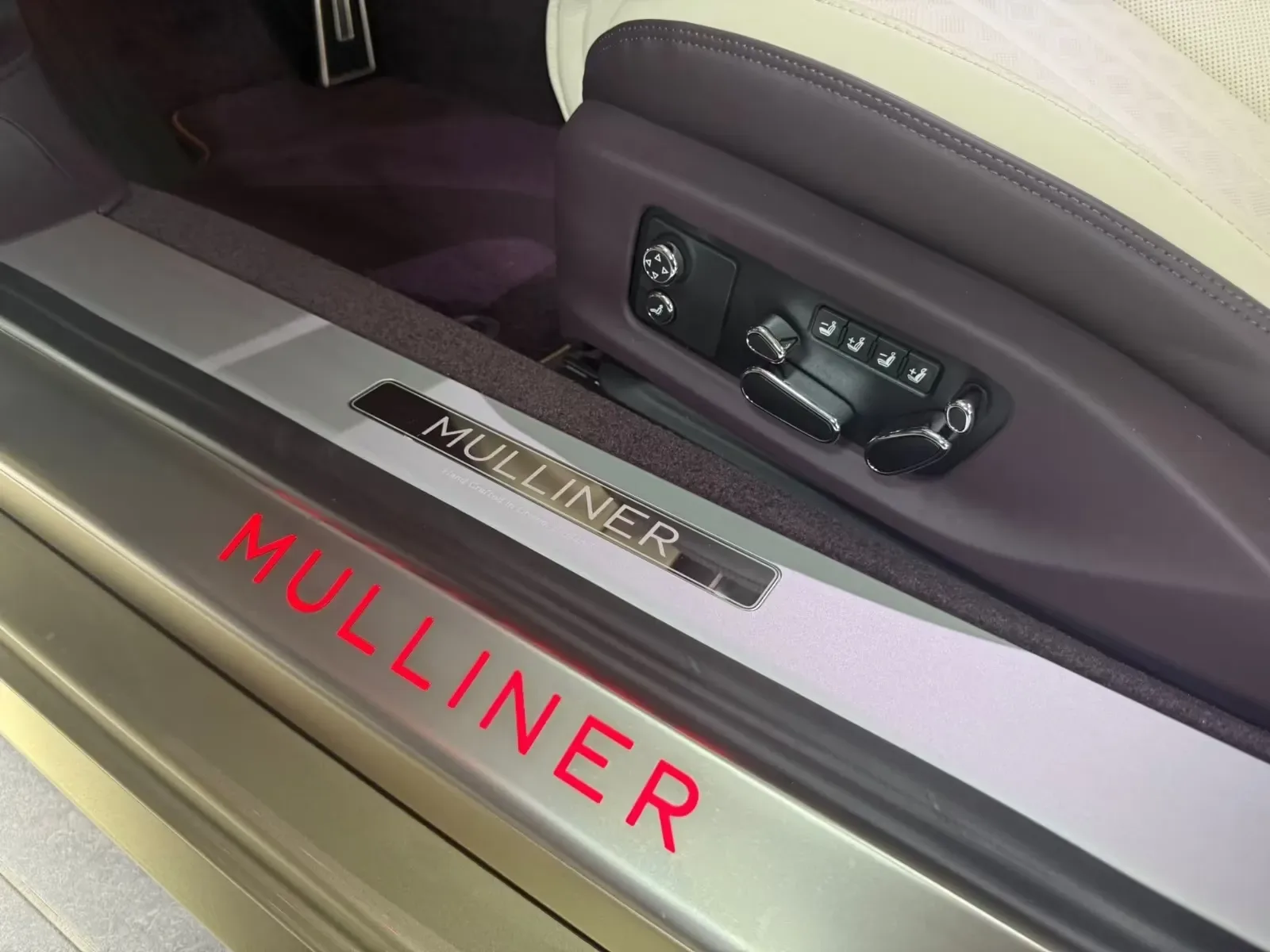 2025 Bentley Continental GTC Mulliner, 18/29