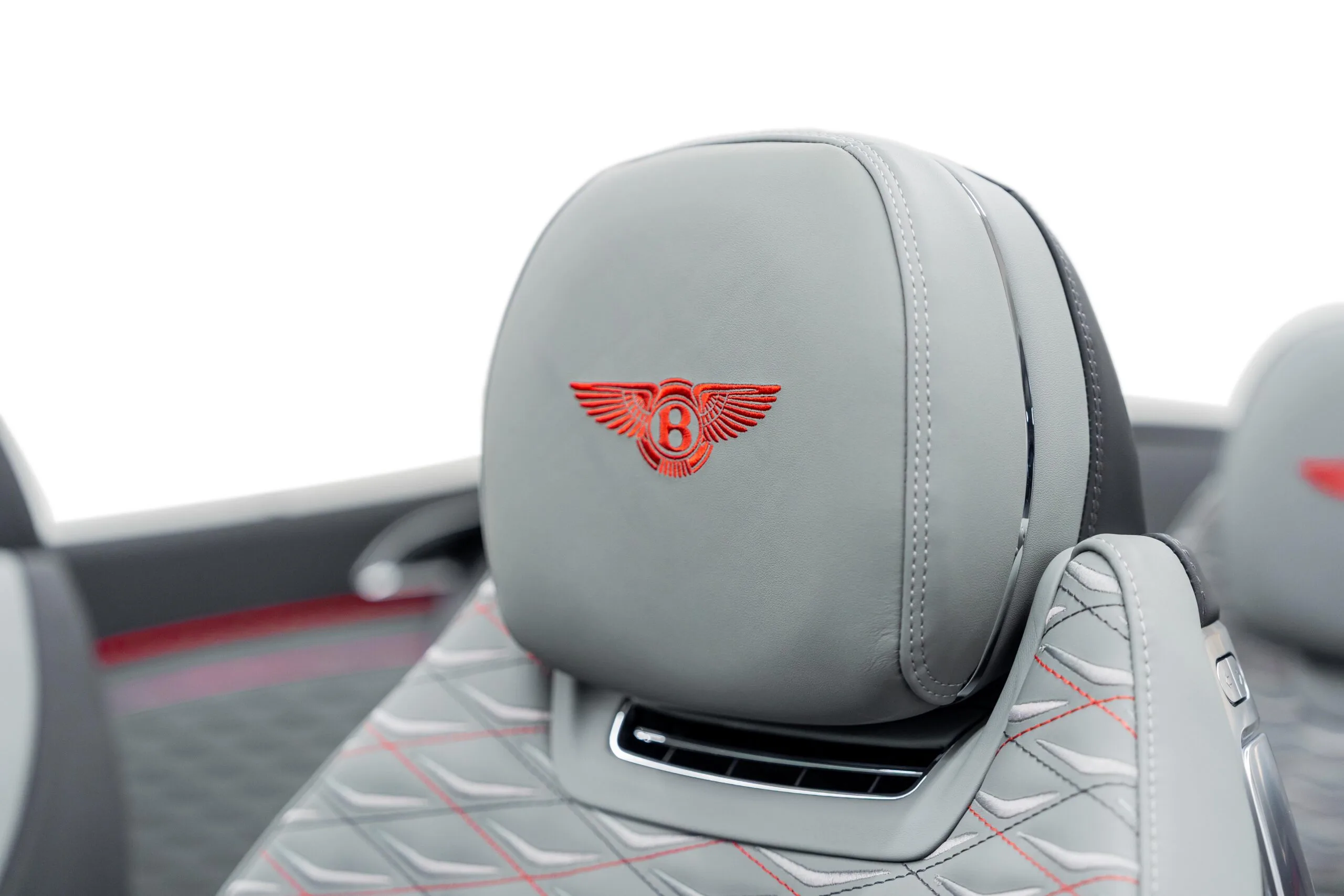 2025 Bentley Continental GTC Mulliner, 21/21