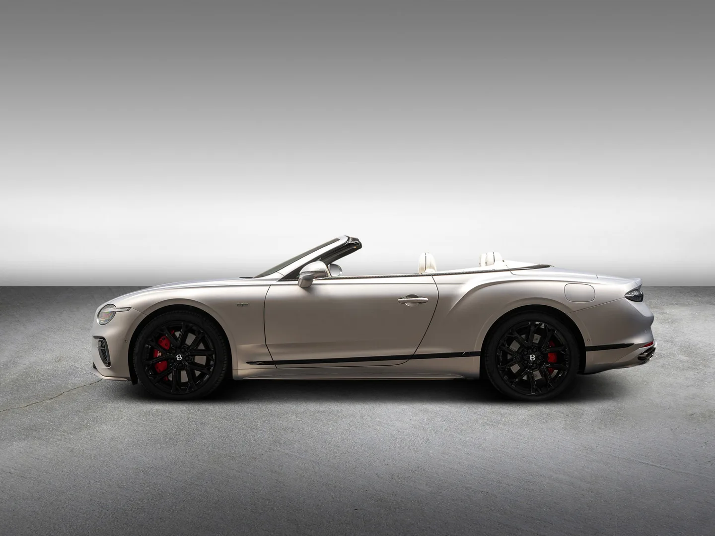 2025 Bentley Continental GTC Speed V8 Hybrid, 5/30