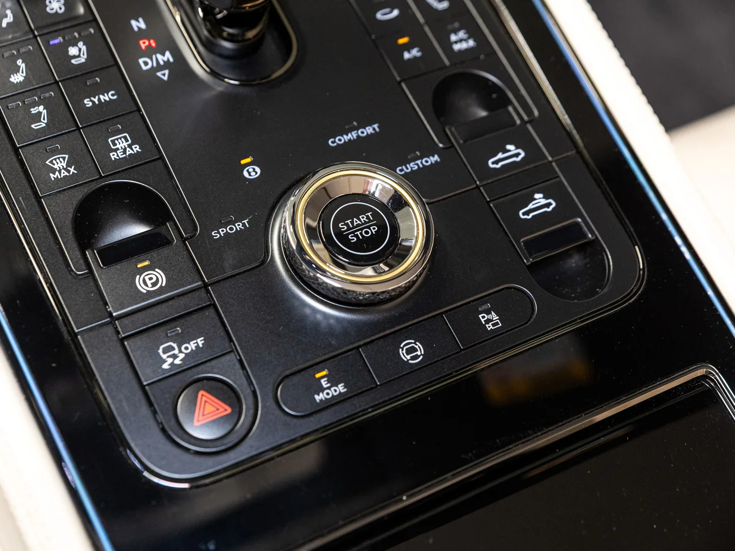 2025 Bentley Continental GTC Speed V8 Hybrid, 26/30