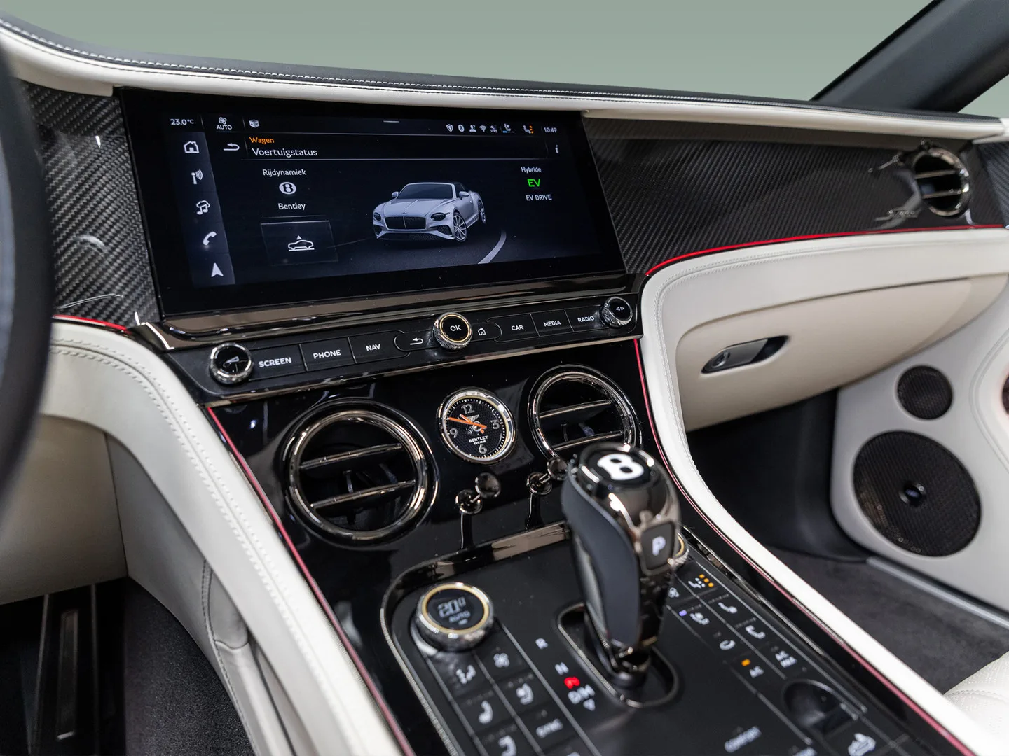 2025 Bentley Continental GTC Speed V8 Hybrid, 30/30