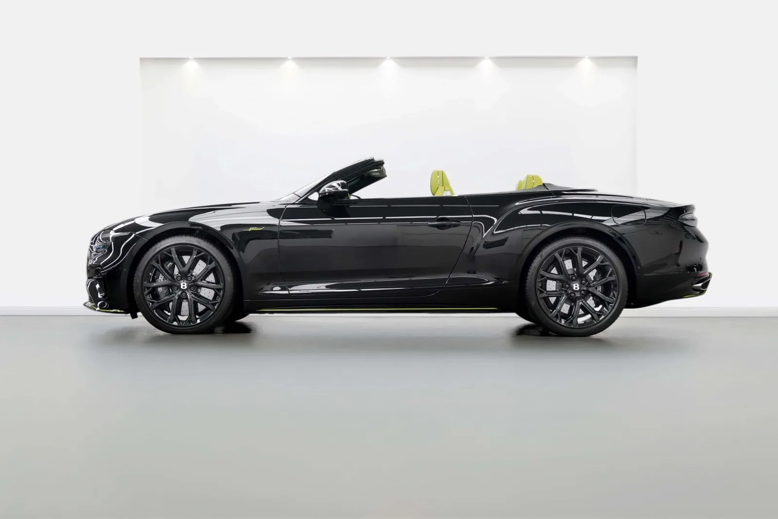 2025 Bentley Continental GTC Speed, 2/16