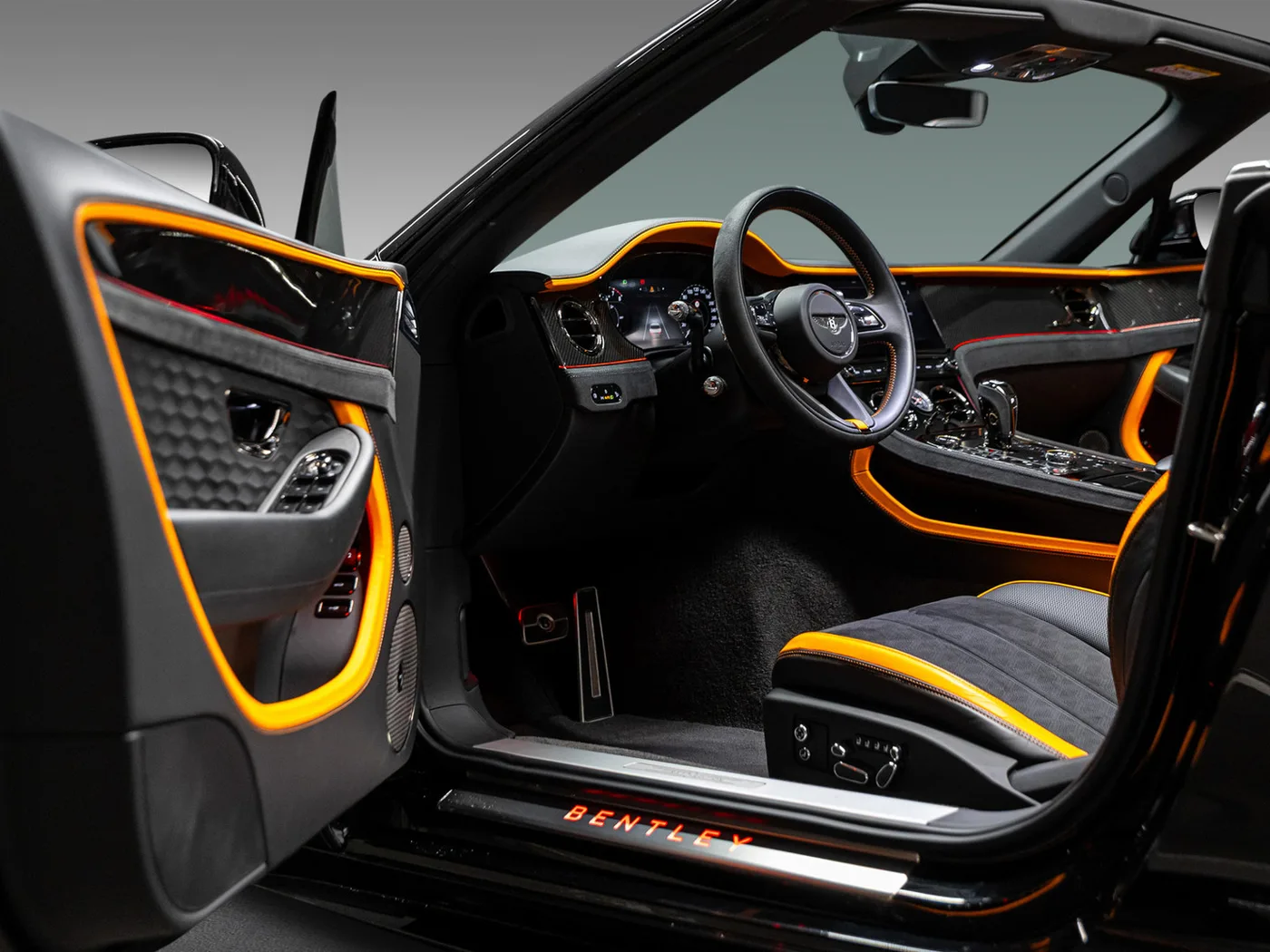 2025 Bentley Continental GTC Speed V8 Hybrid angeboten von einem offiziellen Bentley-Vertragshändler in Leusden, Niederlande, Foto 13 von 15