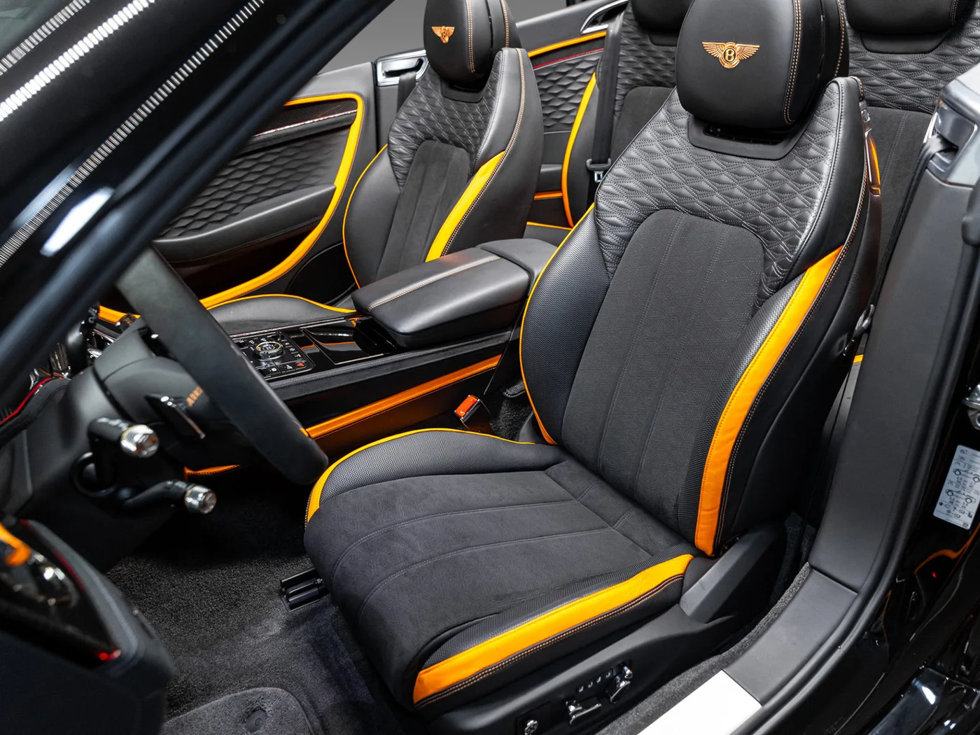 2025 Bentley Continental GTC Speed V8 Hybrid angeboten von einem offiziellen Bentley-Vertragshändler in Leusden, Niederlande, Foto 14 von 15