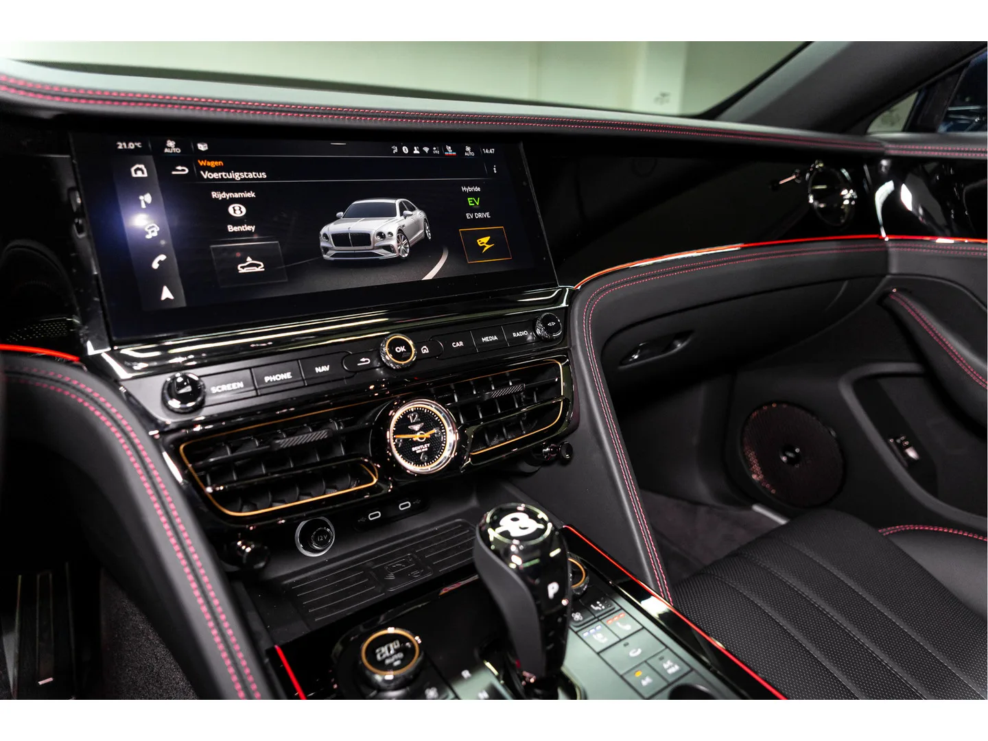 2025 Bentley Flying Spur Black Edition, 25/30