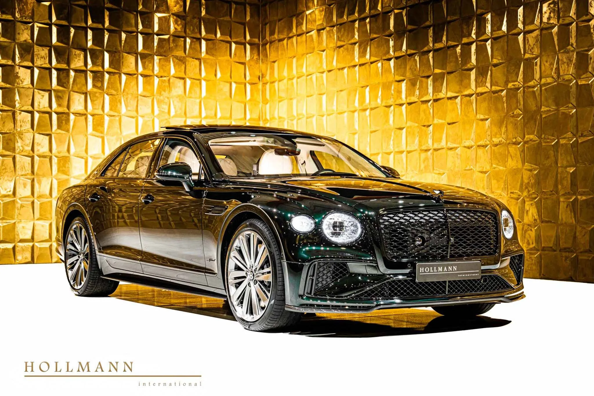 2025 Bentley Flying Spur Speed V8 Hybrid proposée par un concessionnaire spécialisé à Stuhr, Allemagne, photo principale