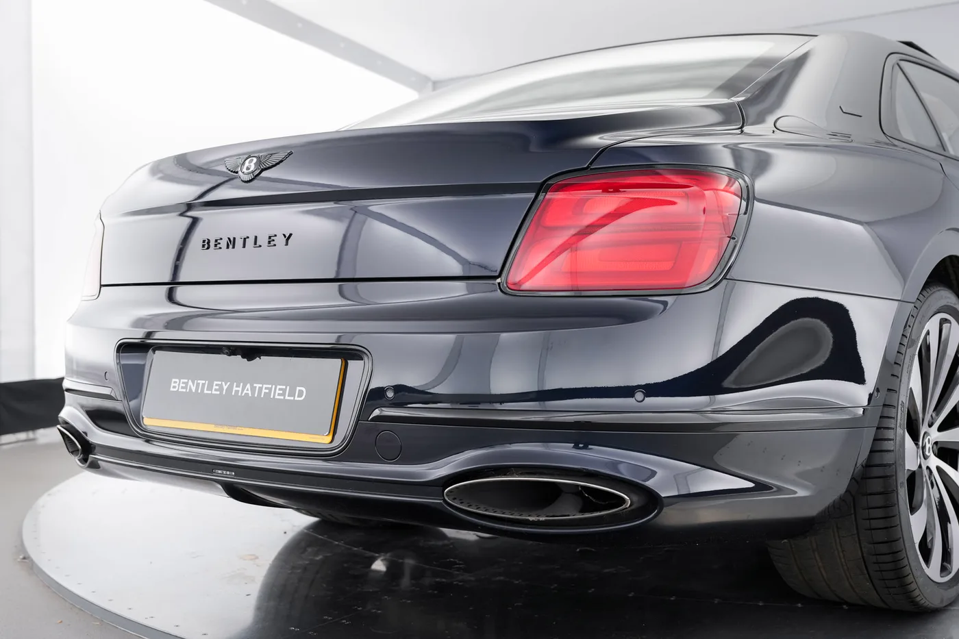 2025 Bentley Flying Spur offered by a franchised dealer group in Hatfield, United Kingdom, photo 2 of 25