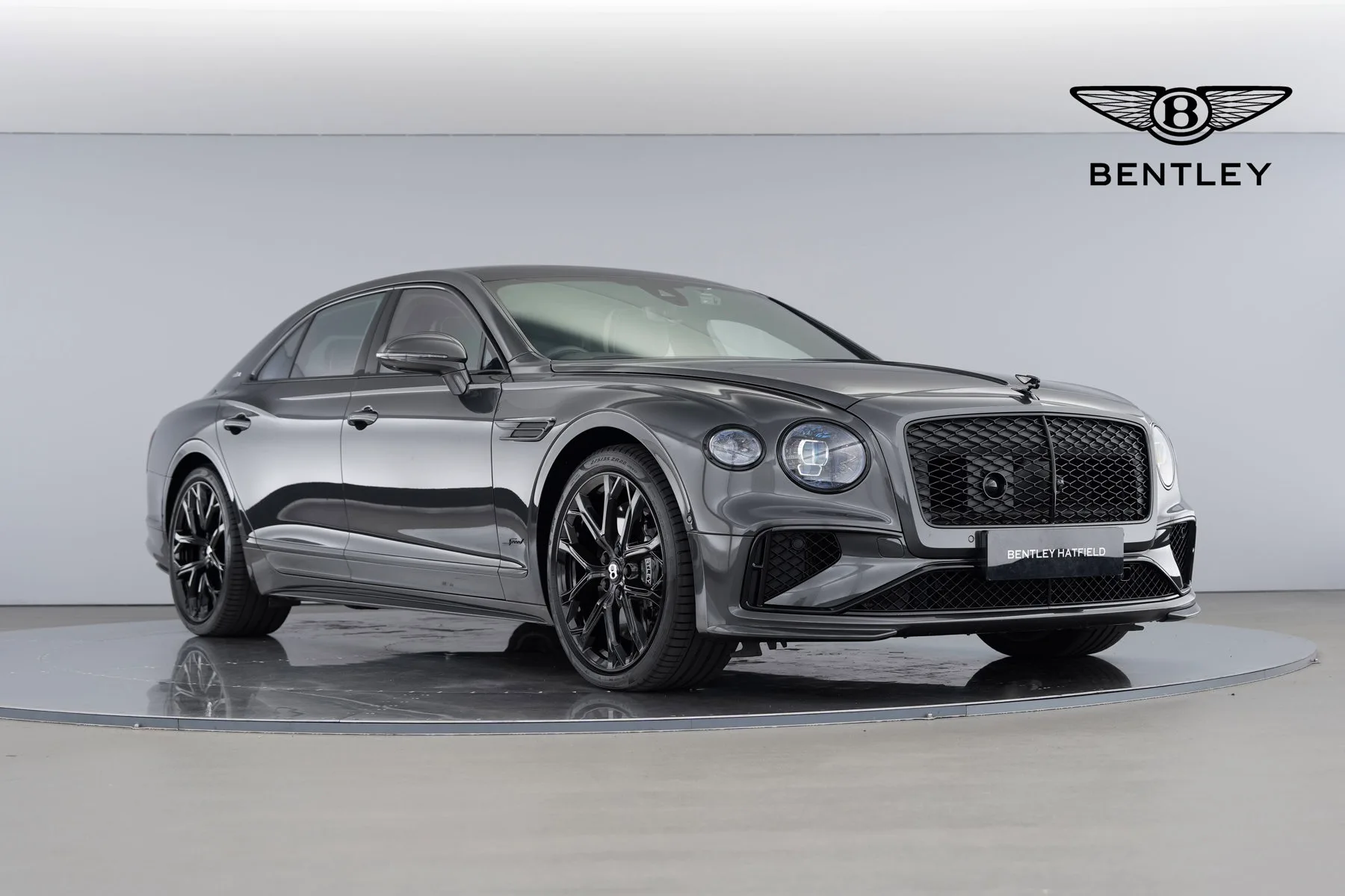 2025 Bentley Flying Spur Speed proposée par un groupe de concessions agréées à Hatfield, Royaume-Uni, photo principale