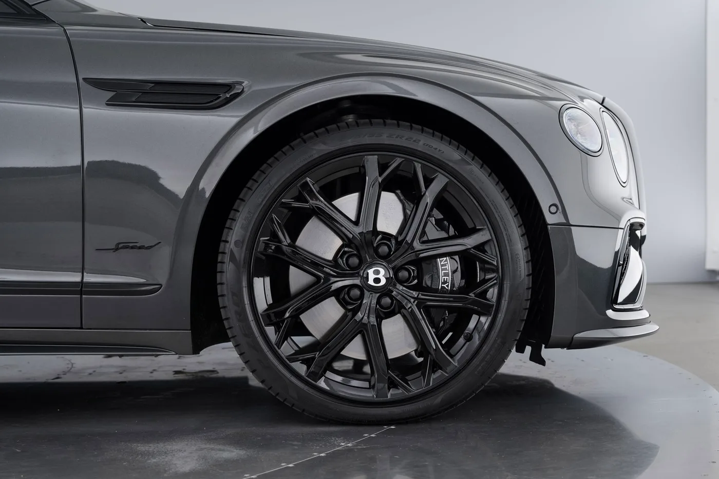 2025 Bentley Flying Spur Speed proposée par un groupe de concessions agréées à Hatfield, Royaume-Uni, photo 10 sur 25