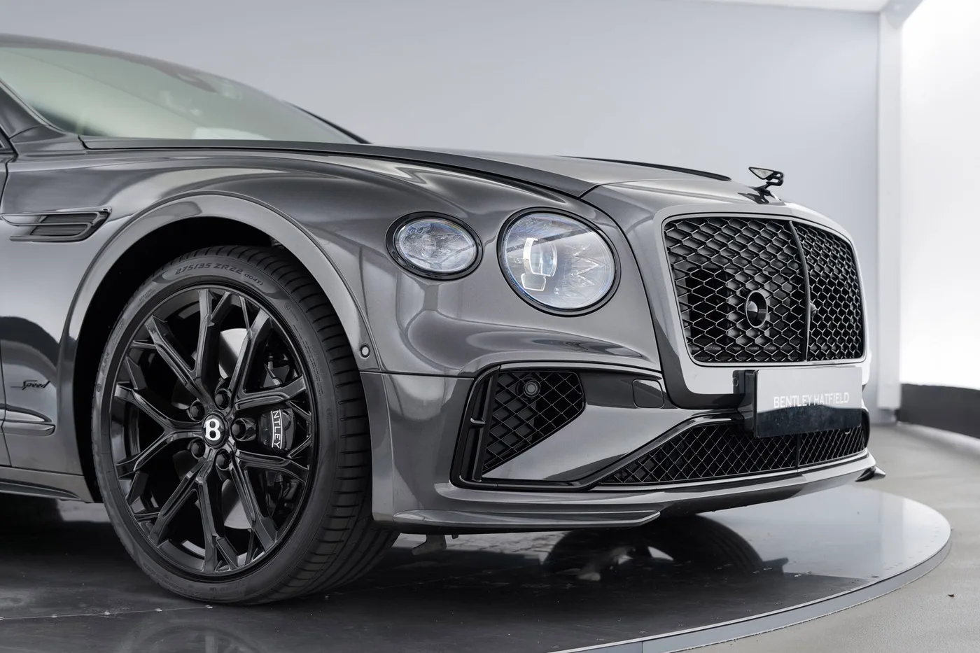 2025 Bentley Flying Spur Speed proposée par un groupe de concessions agréées à Hatfield, Royaume-Uni, photo 15 sur 25