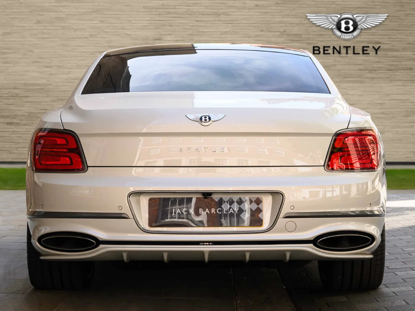 2025 Bentley Flying Spur Speed proposée par un groupe de concessions agréées à London, Royaume-Uni, photo 14 sur 25