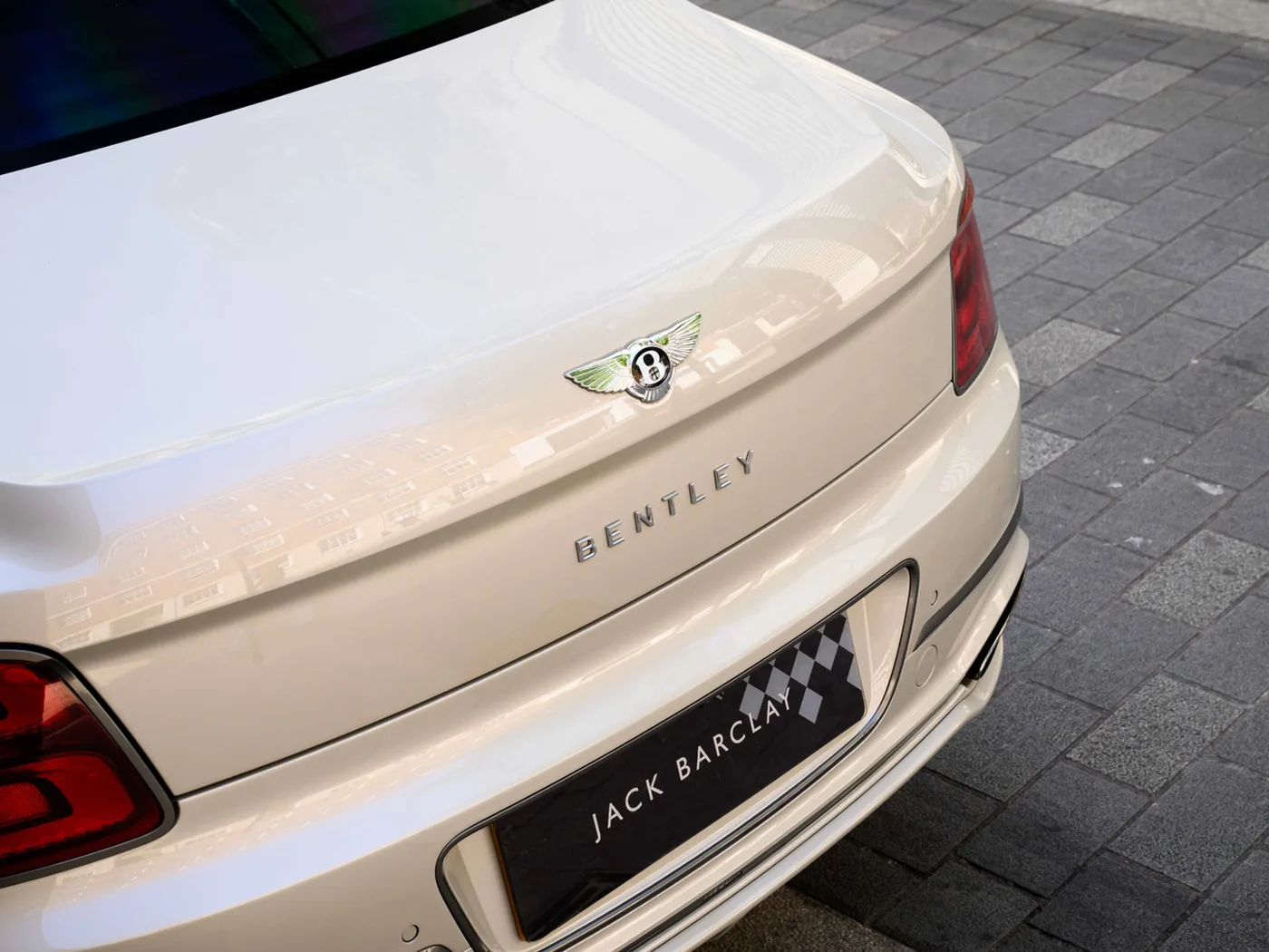 2025 Bentley Flying Spur Speed proposée par un groupe de concessions agréées à London, Royaume-Uni, photo 19 sur 25