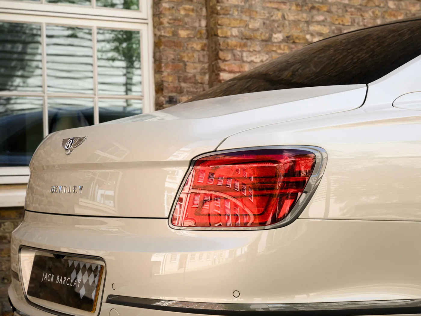 2025 Bentley Flying Spur Speed proposée par un groupe de concessions agréées à London, Royaume-Uni, photo 20 sur 25