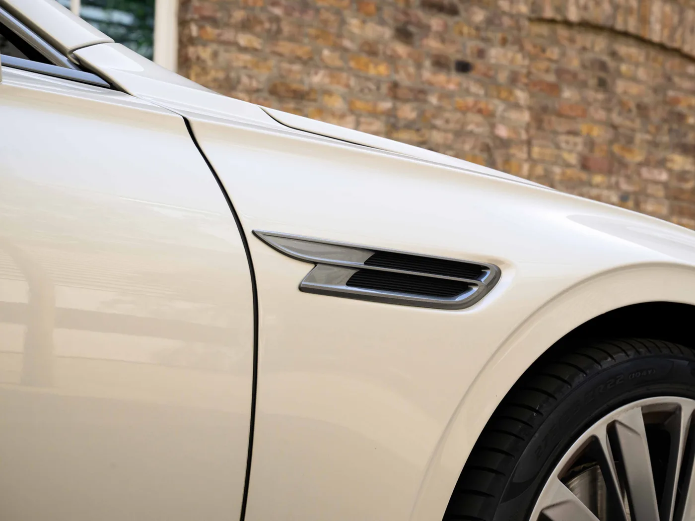 2025 Bentley Flying Spur Speed proposée par un groupe de concessions agréées à London, Royaume-Uni, photo 22 sur 25