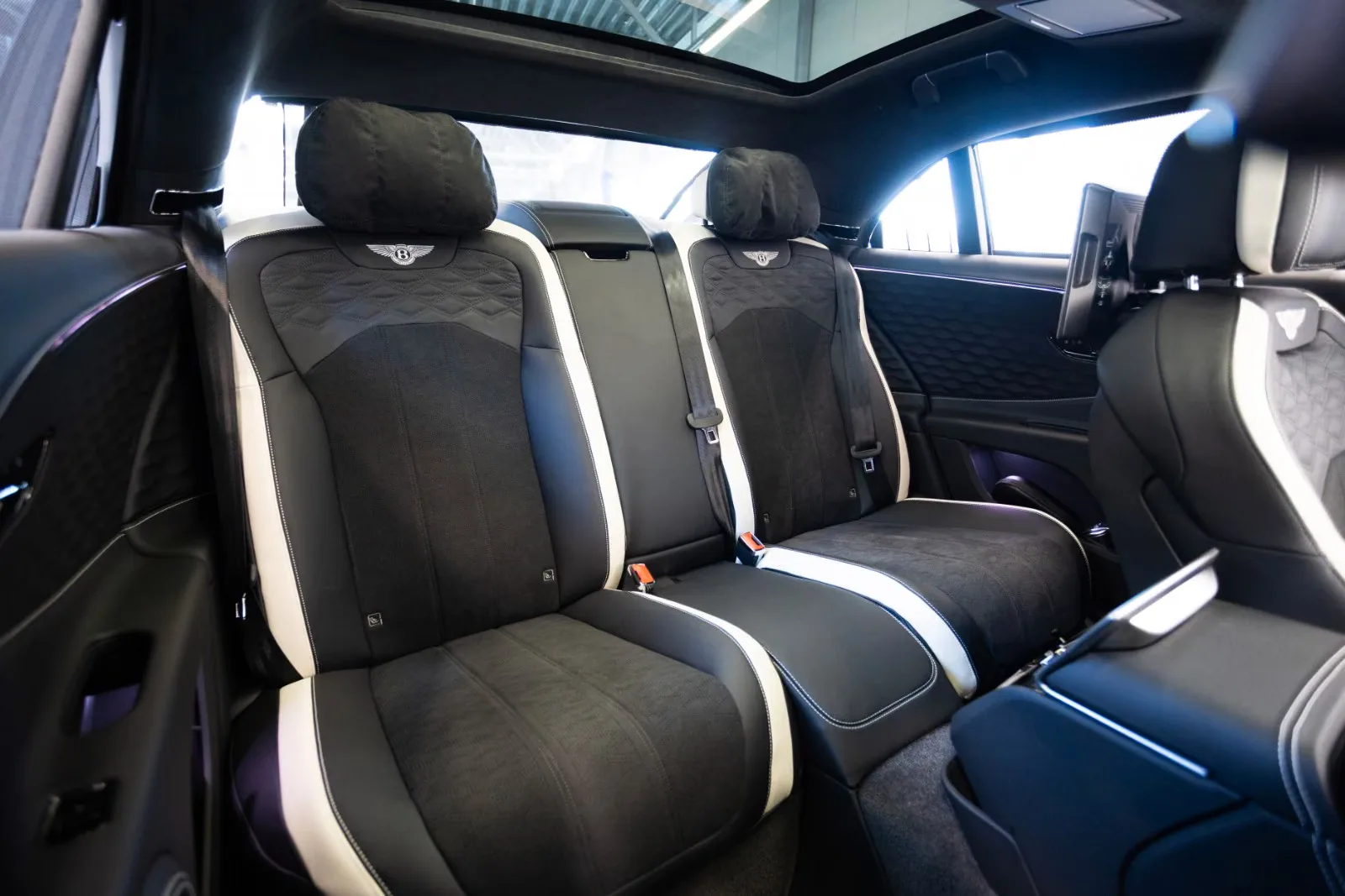 2025 Bentley Flying Spur Speed First Edition, 8/15