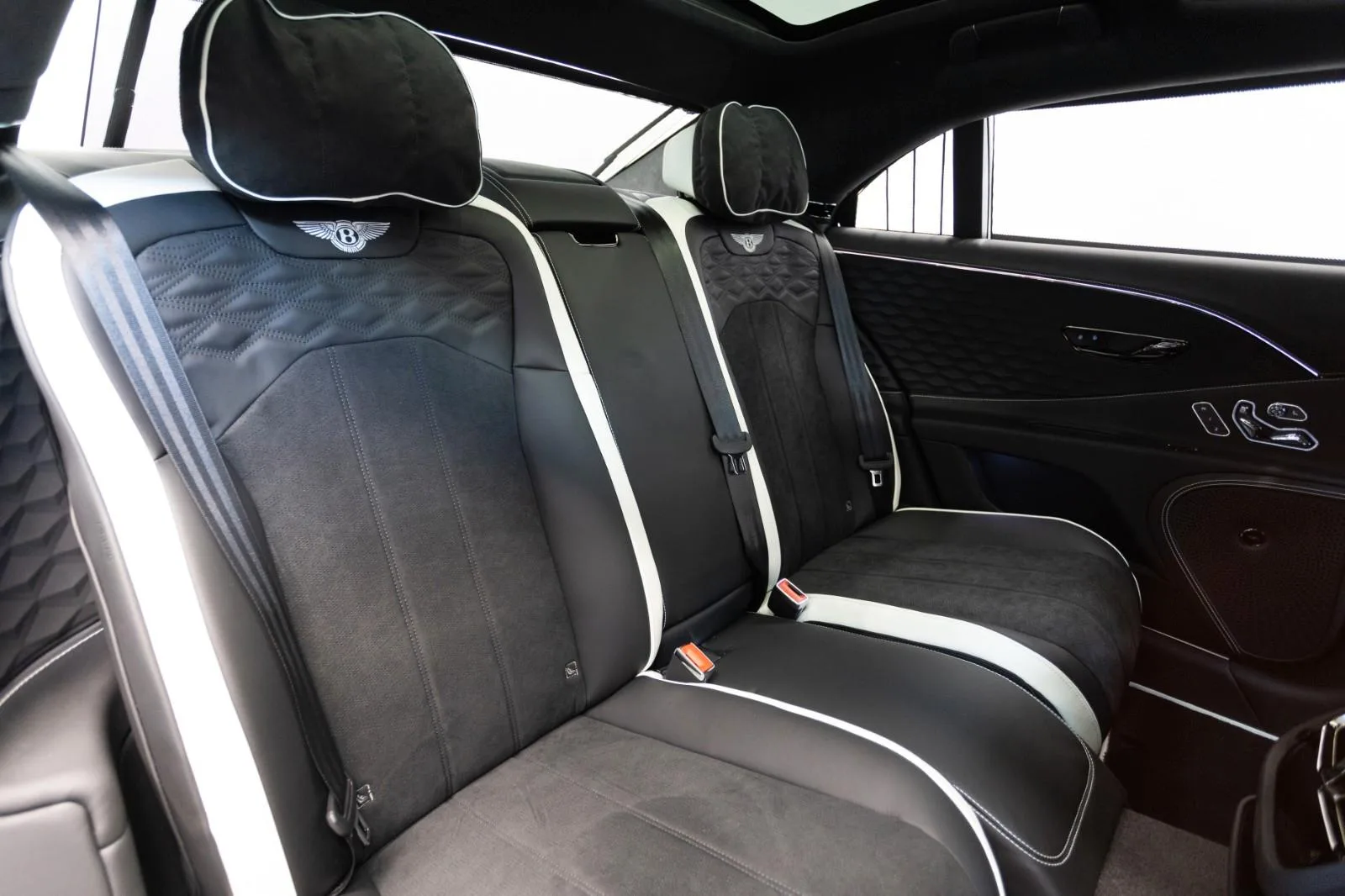 2025 Bentley Flying Spur Speed First Edition, 9/17