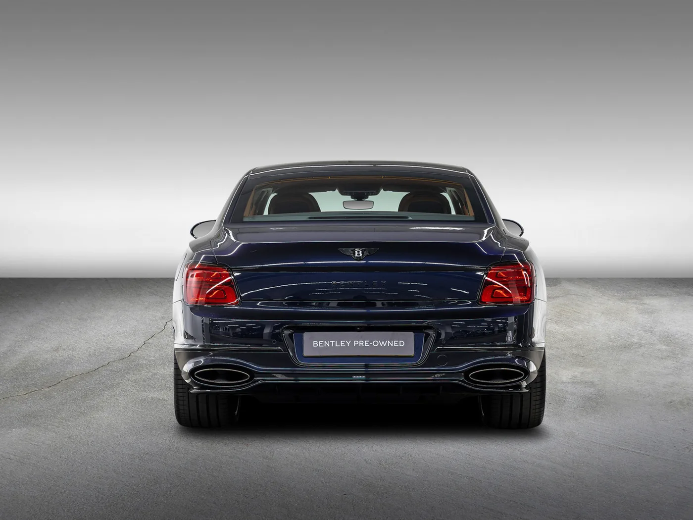 2025 Bentley Flying Spur Speed V8 Hybrid offered by an official Bentley dealer in Leusden, Netherlands, photo 5 of 15
