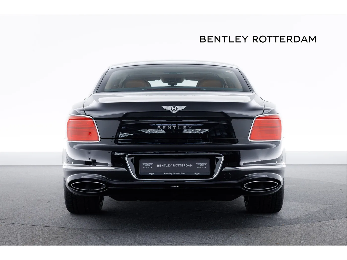 2025 Bentley Flying Spur V8 Hybrid offered by an official Bentley dealer in Rotterdam, Netherlands, photo 5 of 15