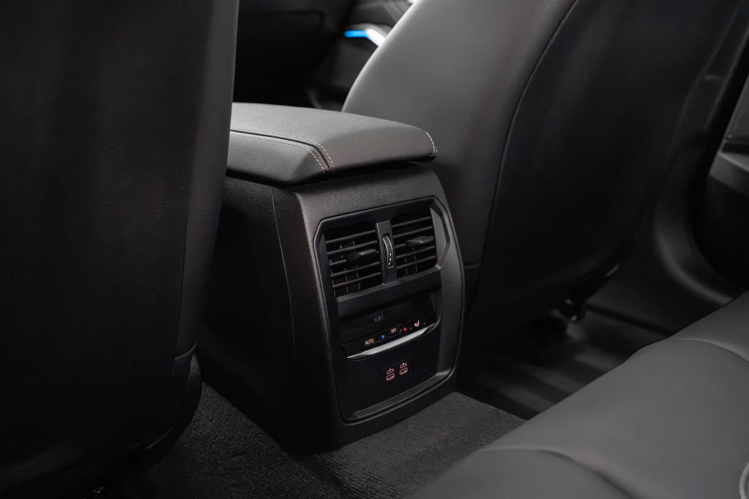 2025 BMW 330d xDrive, 30/30