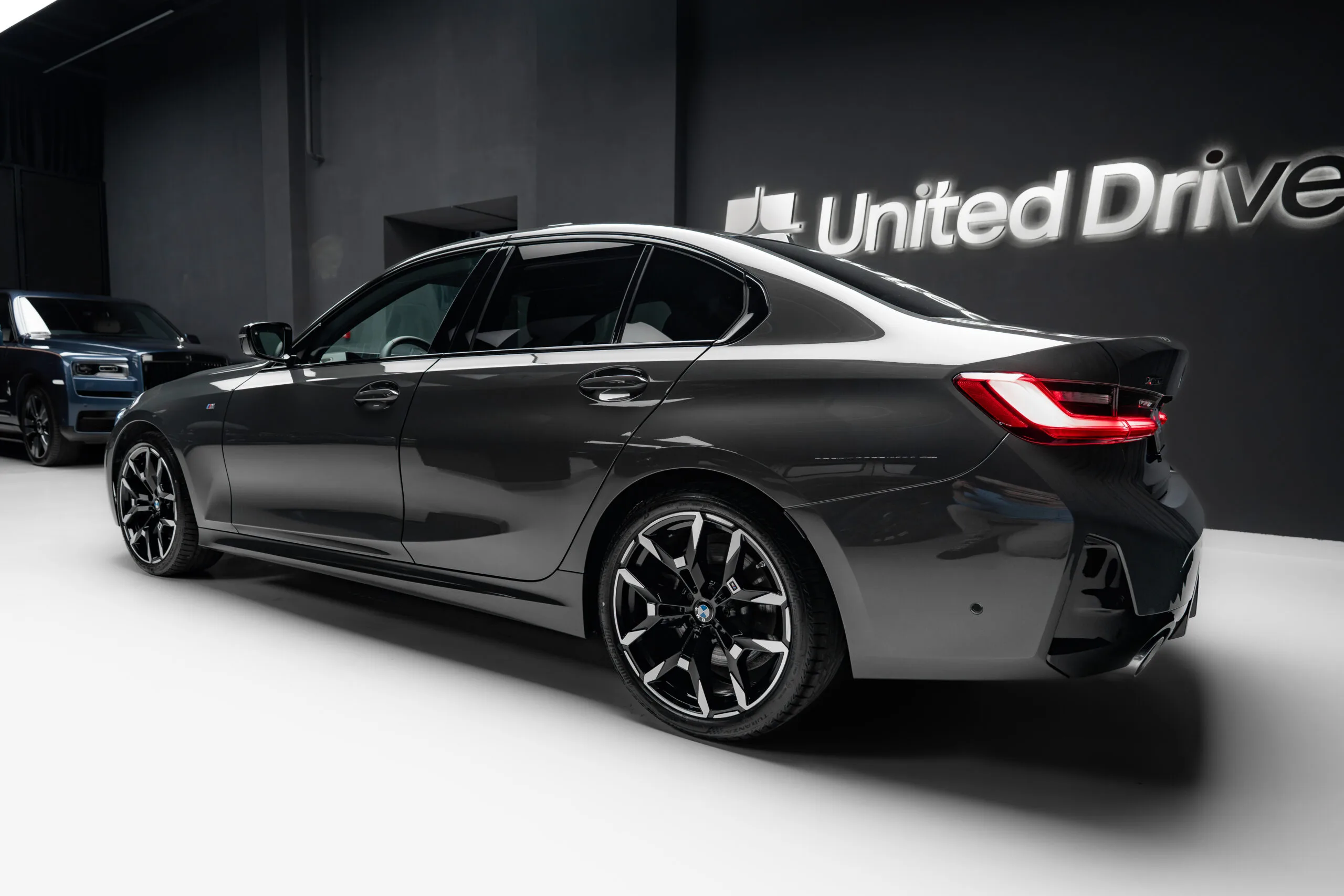 2025 BMW 330i xDrive, 8/30