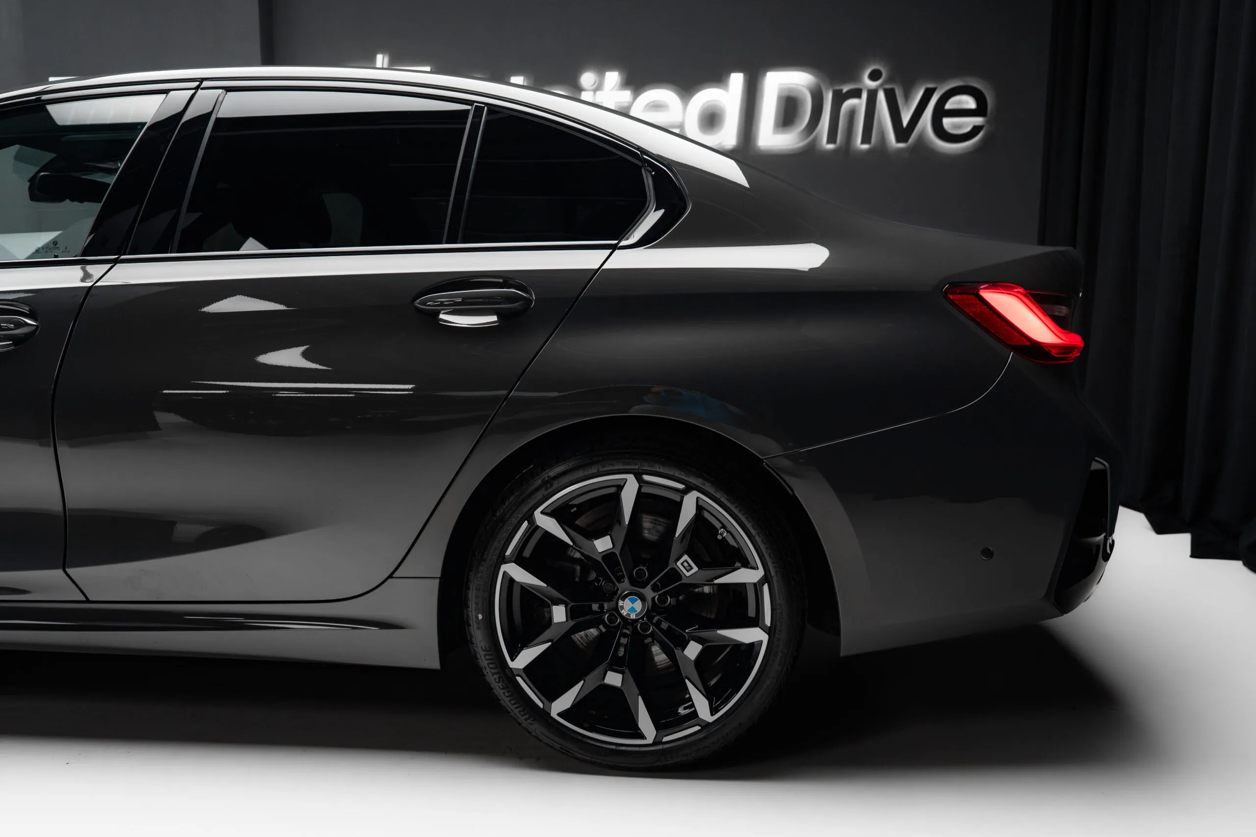 2025 BMW 330i xDrive, 9/30