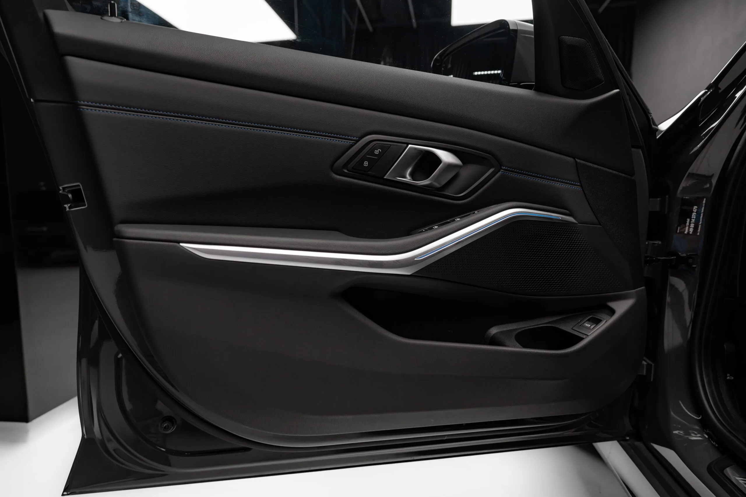 2025 BMW 330i xDrive, 11/30