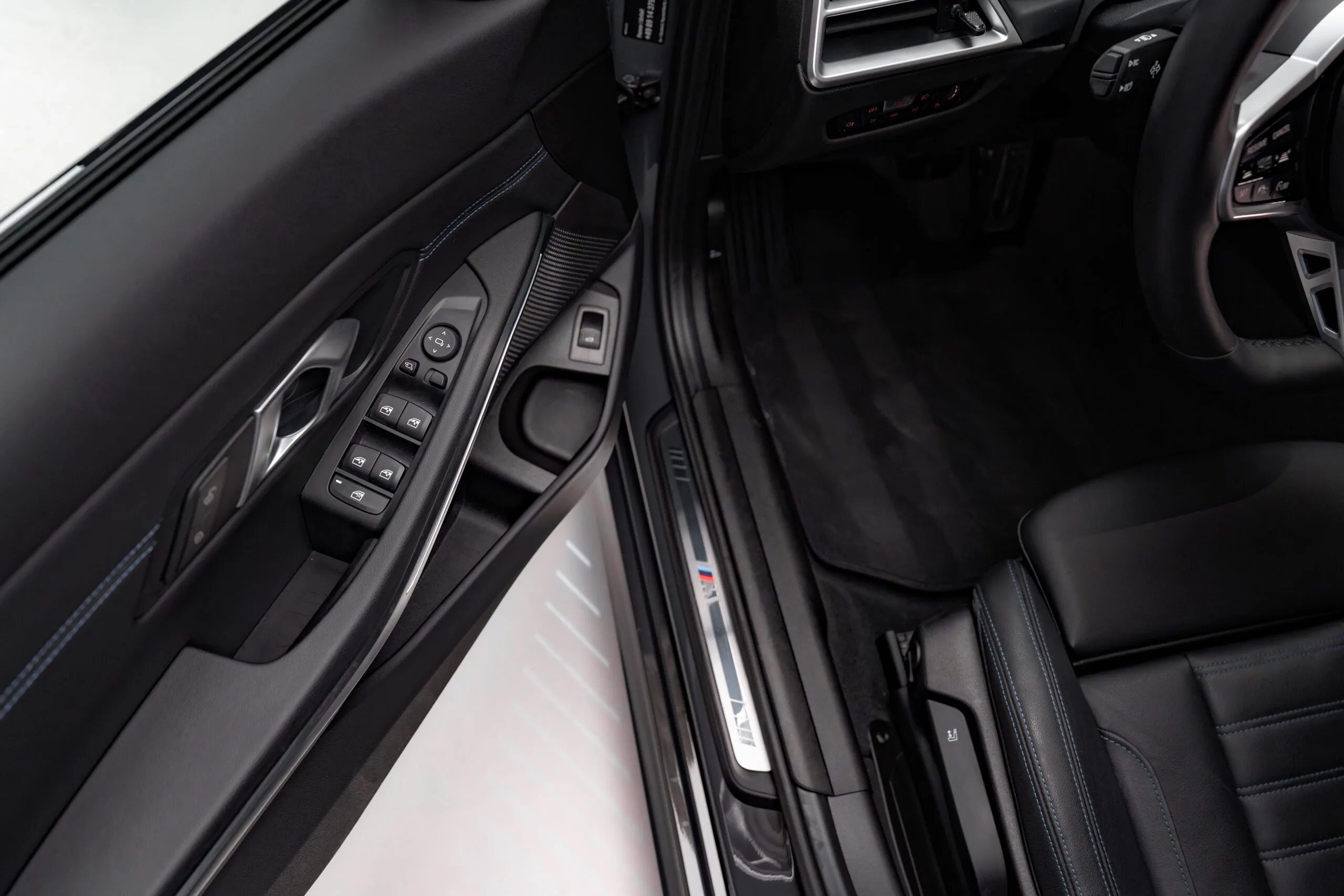 2025 BMW 330i xDrive, 12/30