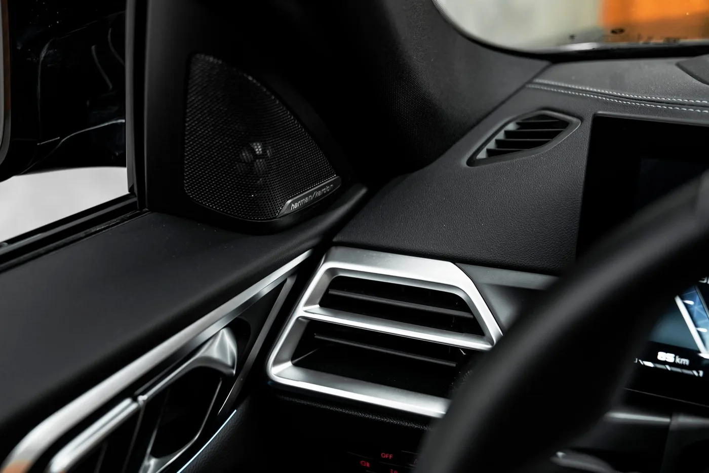 2025 BMW M440i xDrive, Gran Coupé offered by a specialist dealer in Bratislava, Slovakia, photo 10 of 15