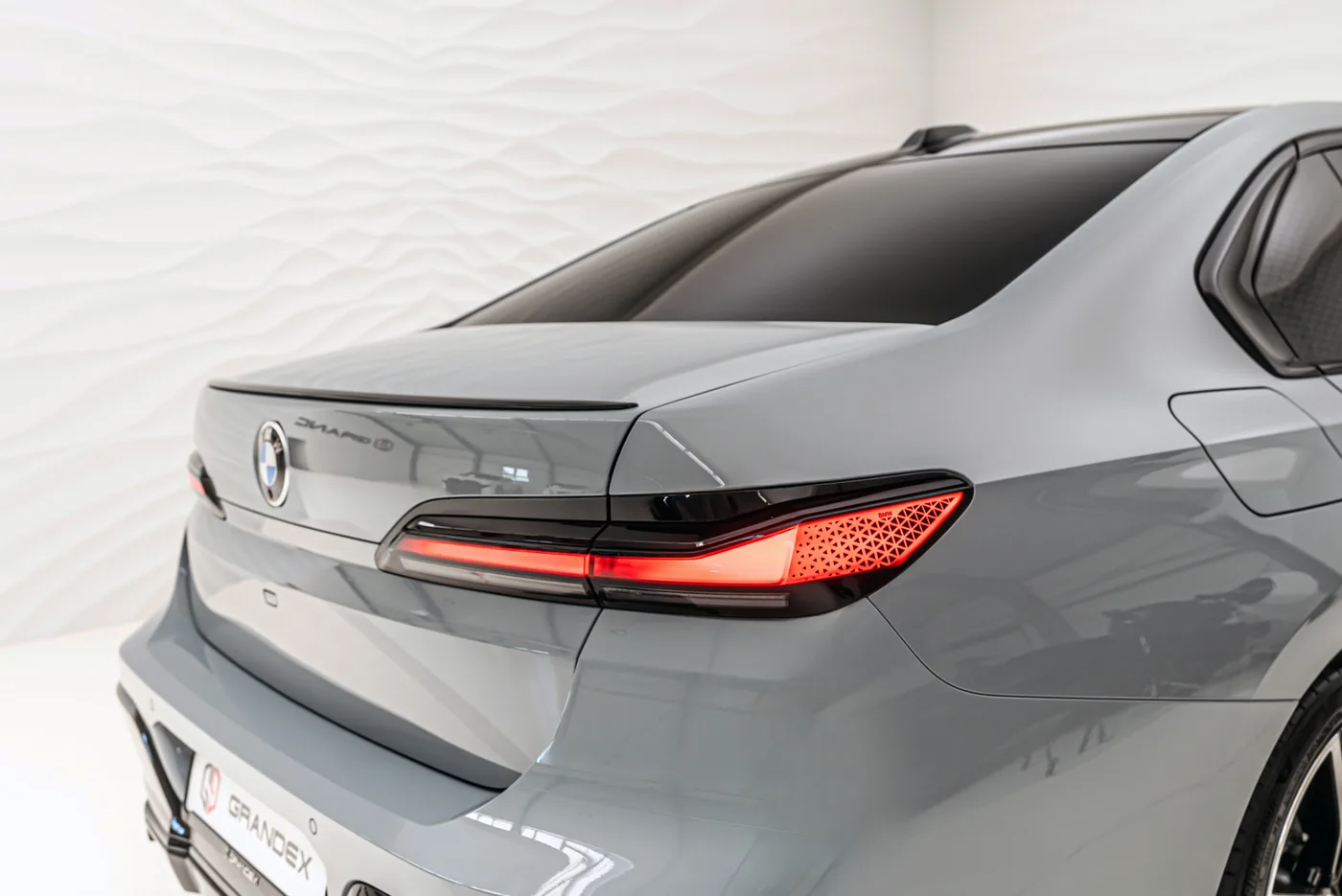 2025 BMW 520d xDrive offered by a specialist dealer in Sengenthal, Germany, photo 10 of 10