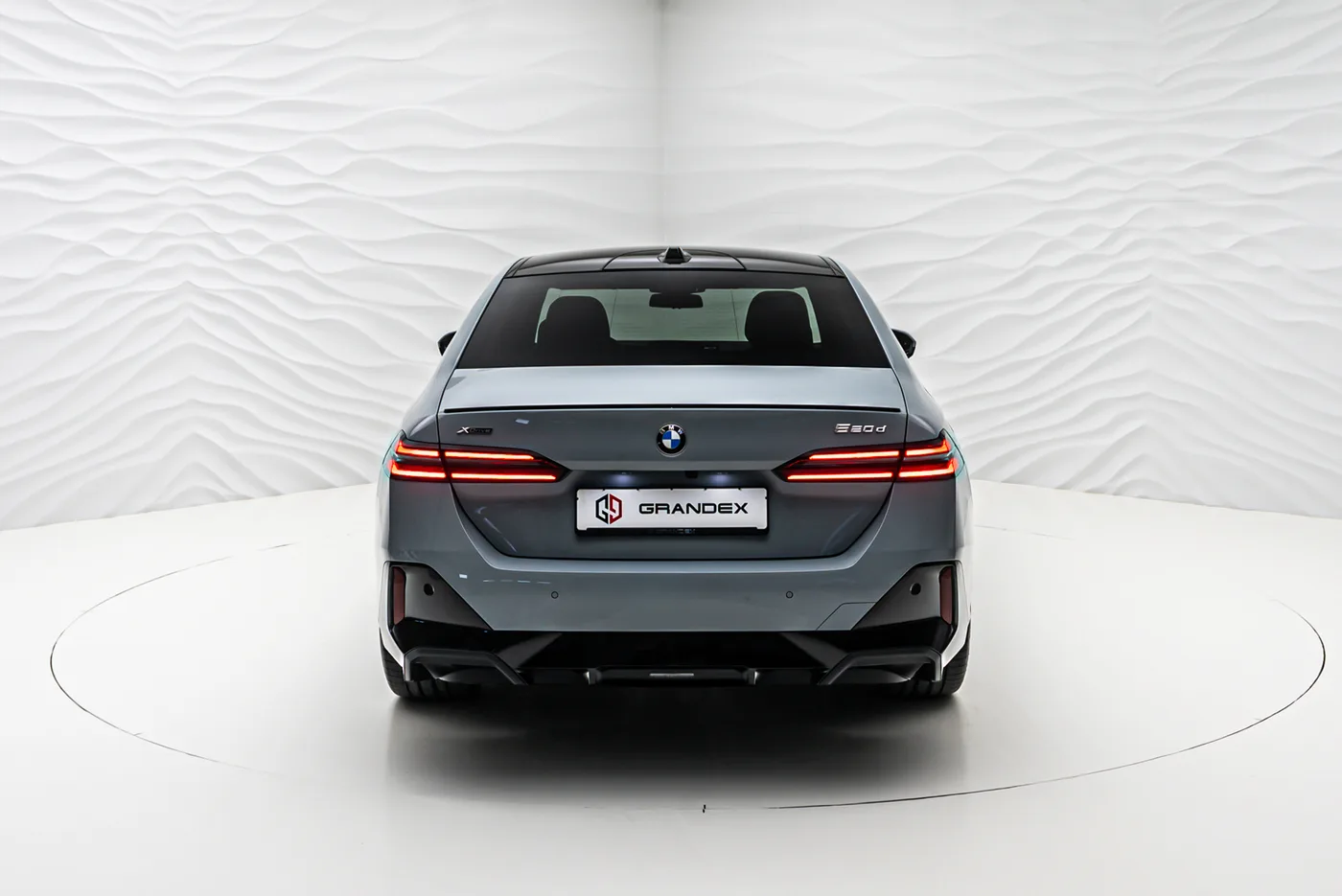 2025 BMW 520d xDrive angeboten von einem Fachhändler in Sengenthal, Deutschland, Foto 5 von 10