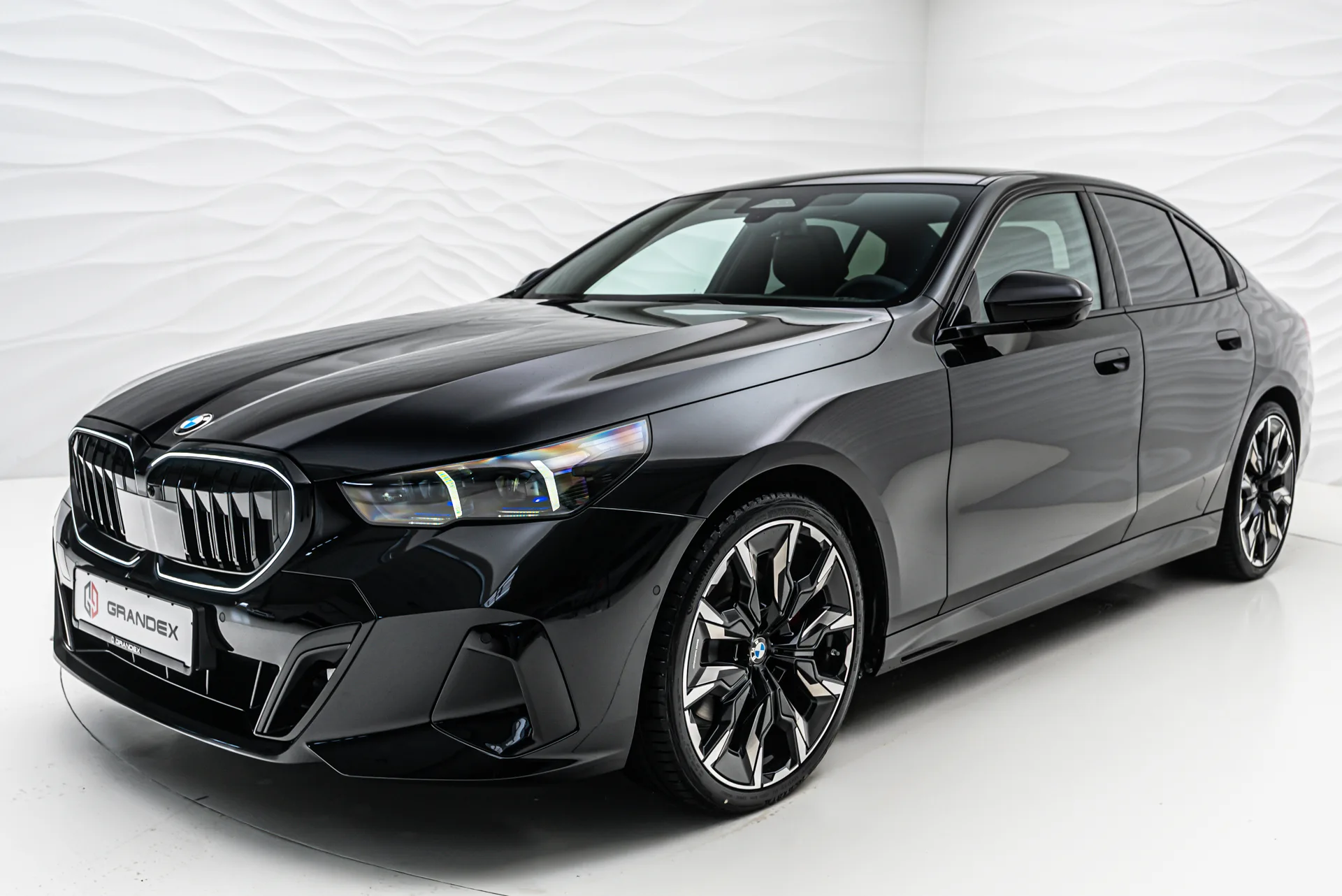 2025 BMW 520d xDrive offered by a specialist dealer in Sengenthal, Germany, main photo