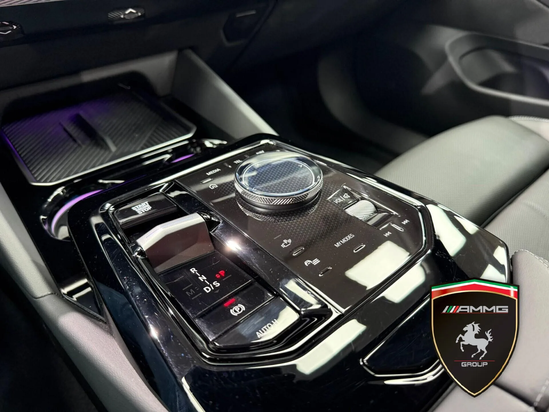 2025 BMW 520d xDrive, 15/15