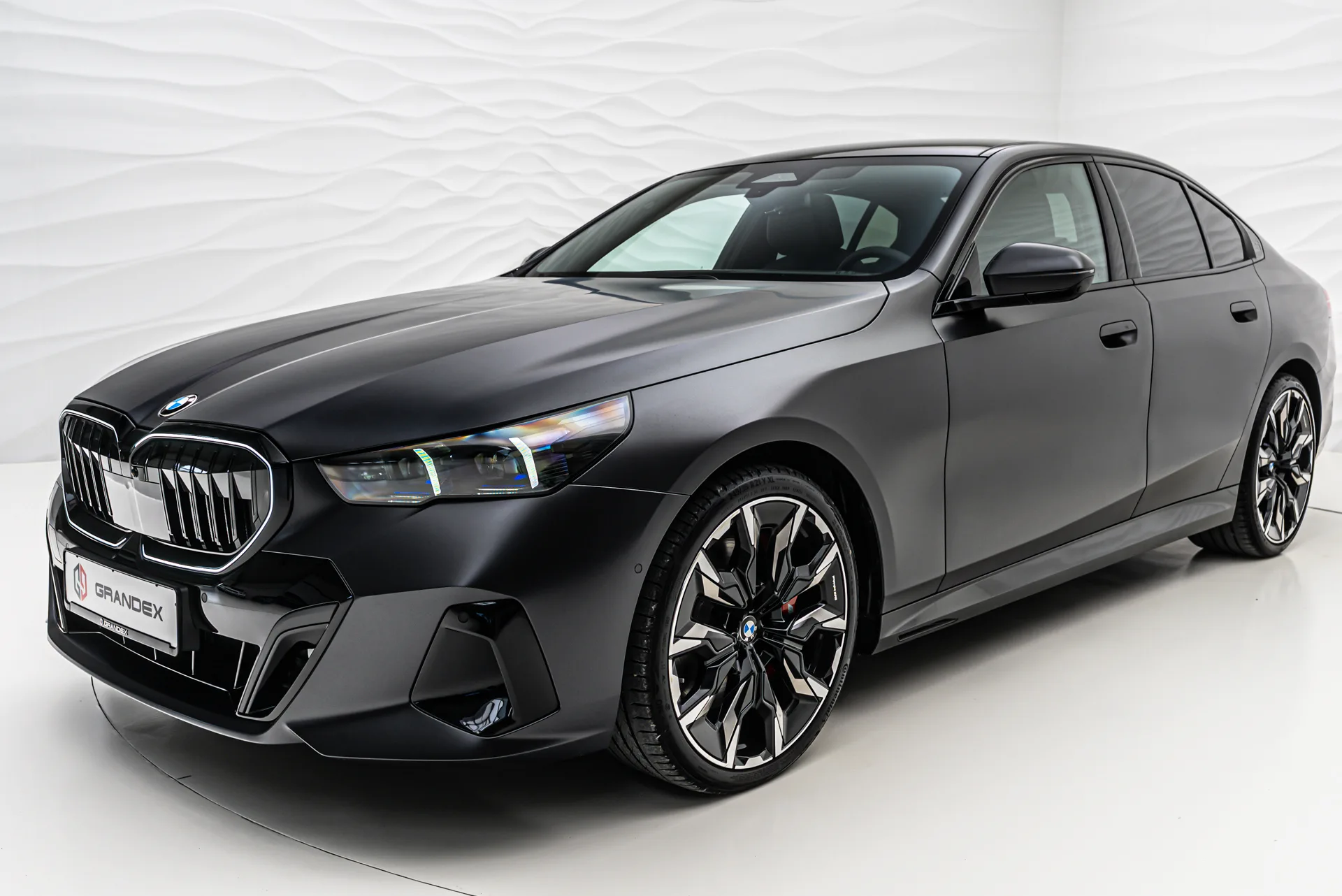 2025 BMW 540 xDrive offered by a specialist dealer in Sengenthal, Germany, main photo