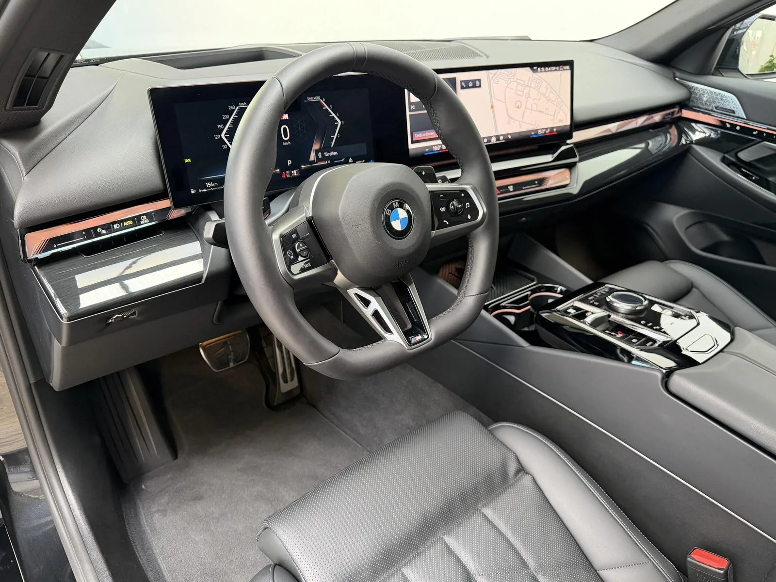 2025 BMW 540d Touring, 7/30